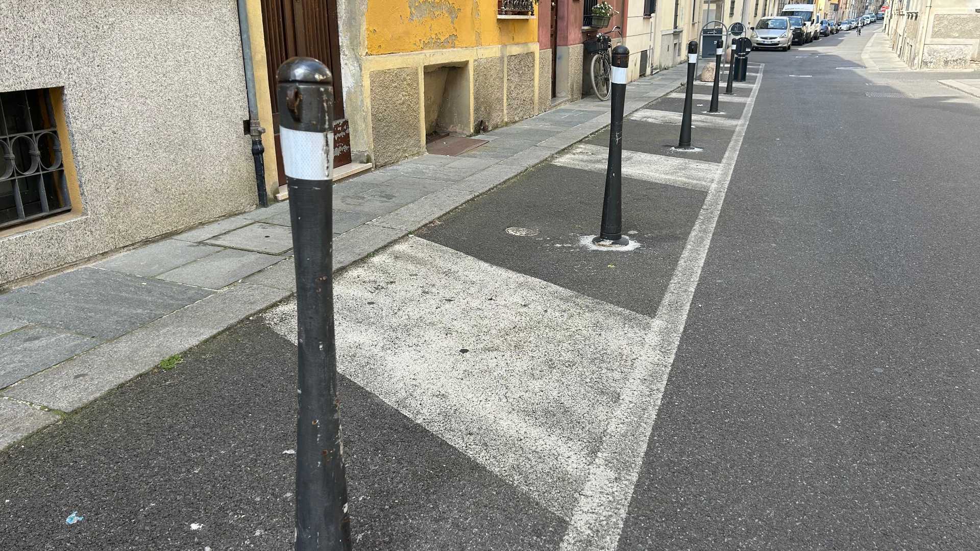 Parigine in via Gaspare Landi: «Disagi per i residenti»