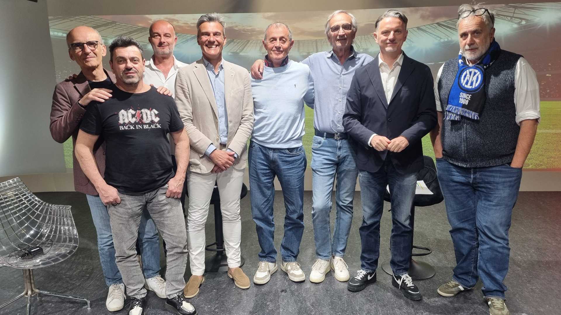 Gli ospiti dell’ultima puntata di Zona Calcio, il quarto da sinistra è il presidente del Piace Marco Polenghi