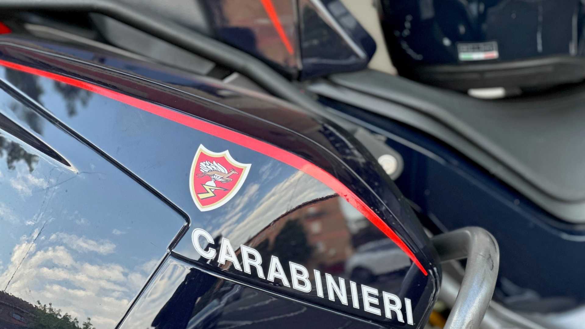 Fiorenzuola, tenta di rubare vino e anolini: denunciato