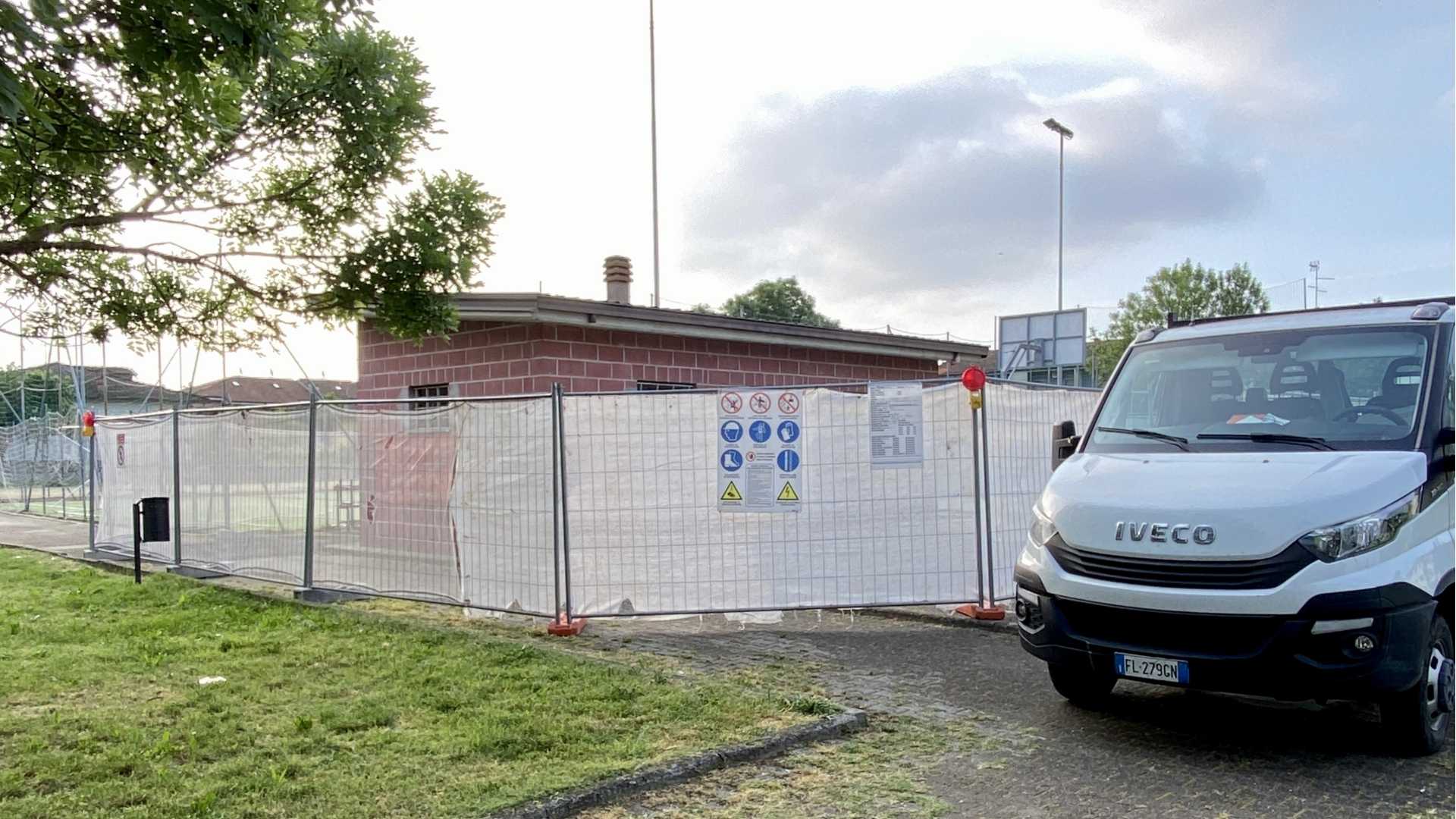Sono partiti i lavori agli impianti sportivi di via Tobagi - foto Zeppi