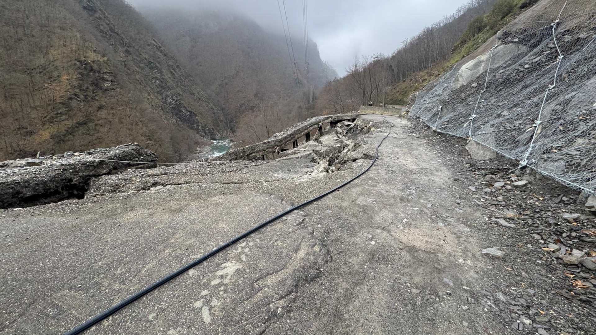 Frana sulla Val d'Aveto, parte il cantiere: «Intervento complesso»