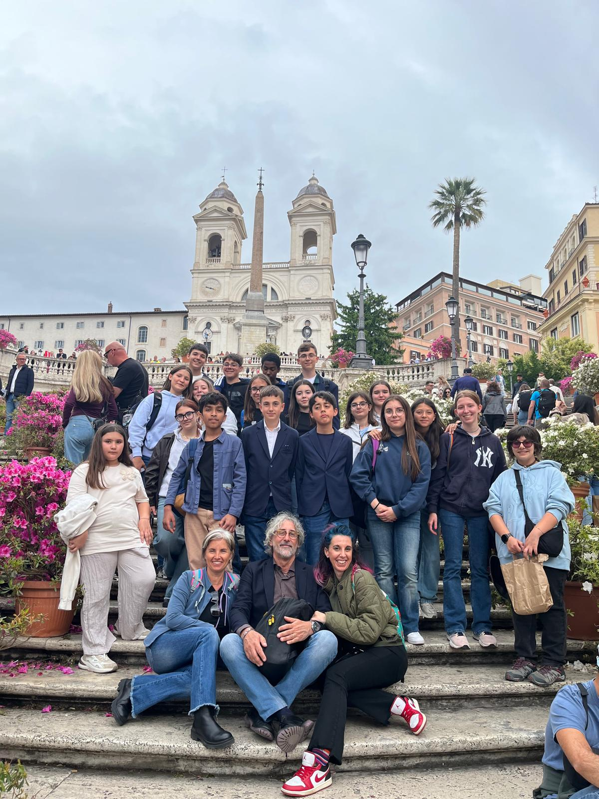 Roma: il gruppo di Podenzano e San Giorgio sulla scalinata di Trinità dei Monti