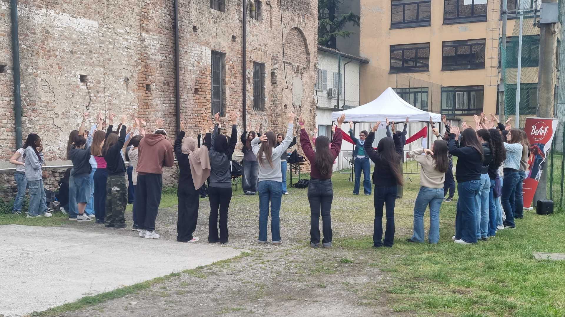 “Dis-connessione”, il meeting di 220 studenti a cellulari spenti