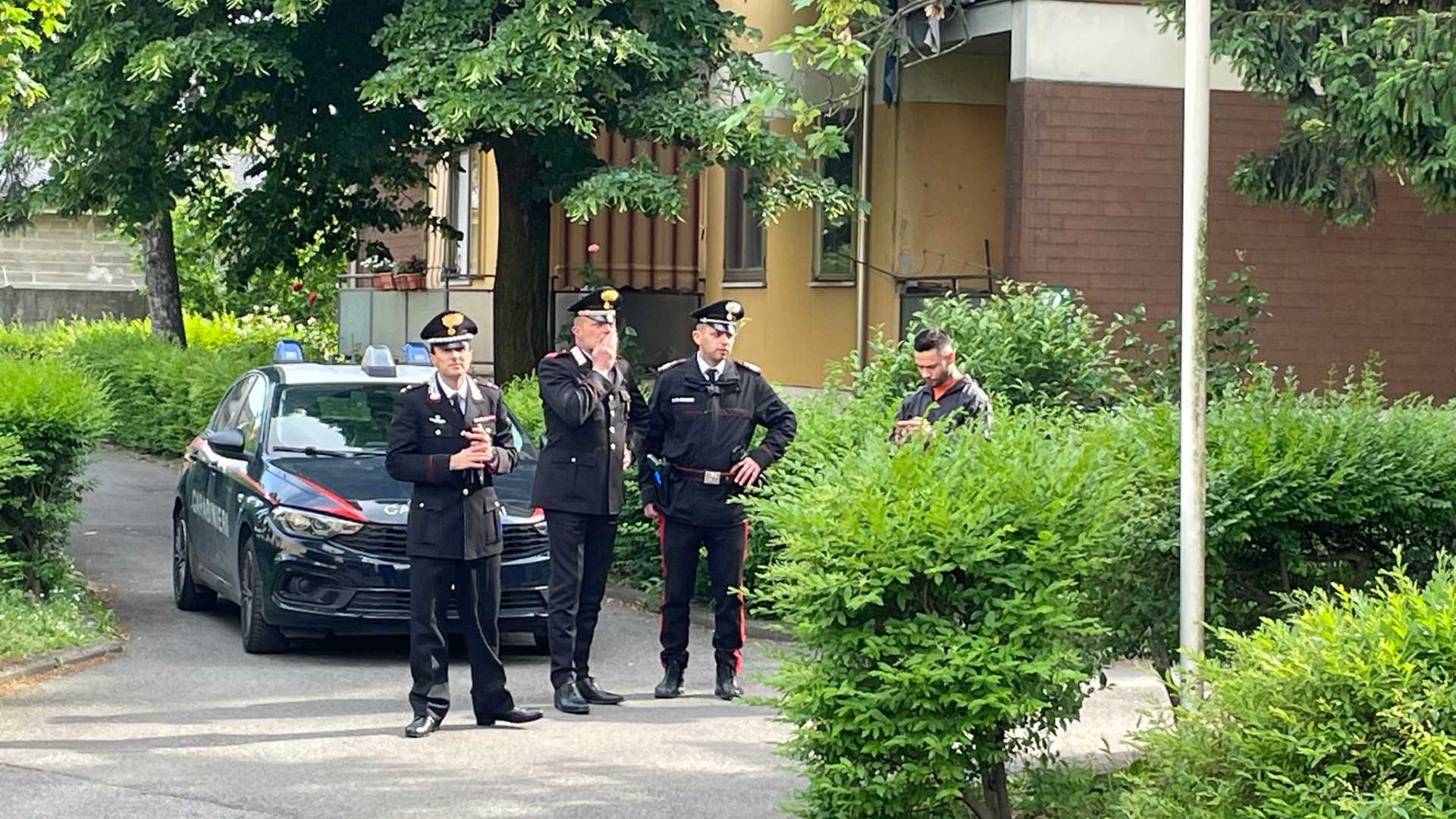 Donna uccisa in casa a Piacenza, marito in fuga e rintracciato