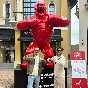 Il celebre artista pop Orlinski a Milano e a Fidenza grazie a due piacentini
