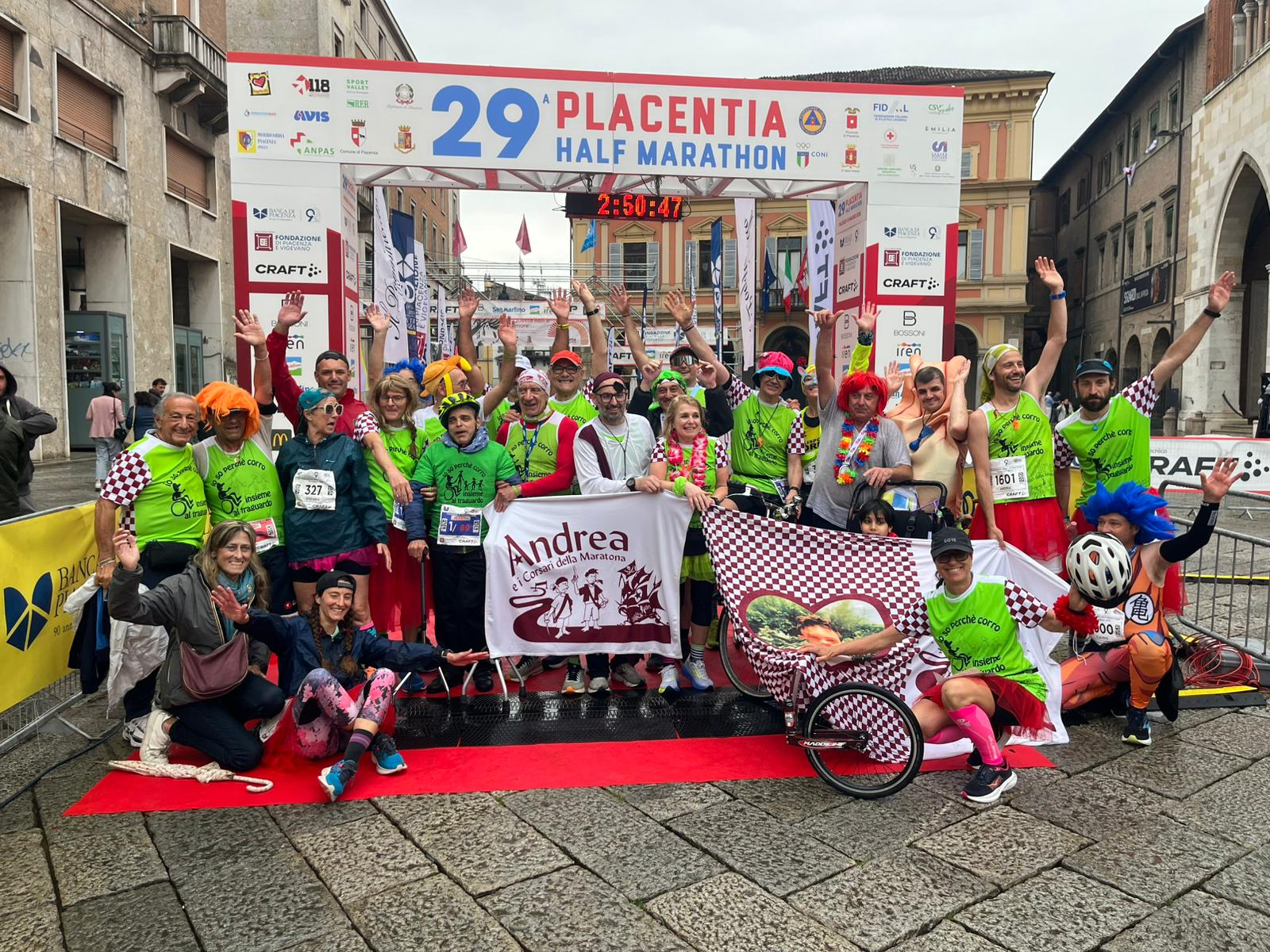 L’arrivo di "Andrea e i corsari della Maratona"