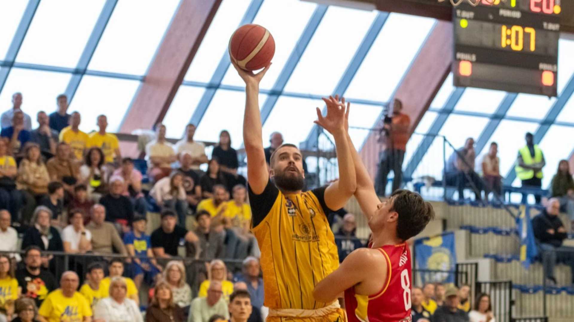Ambrosetti sulla sirena, i Bees volano