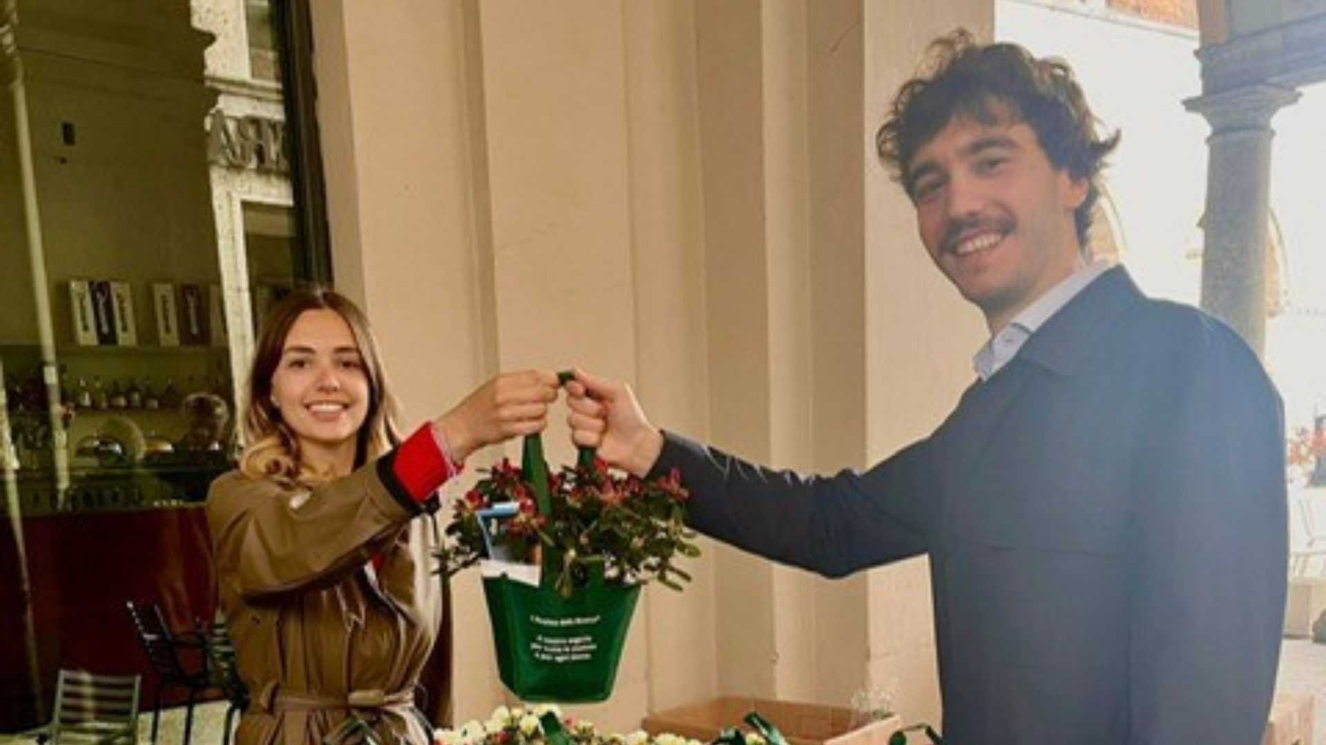 I volontari e le volontarie di Airc sono stati presenti anche in piazza Cavalli
