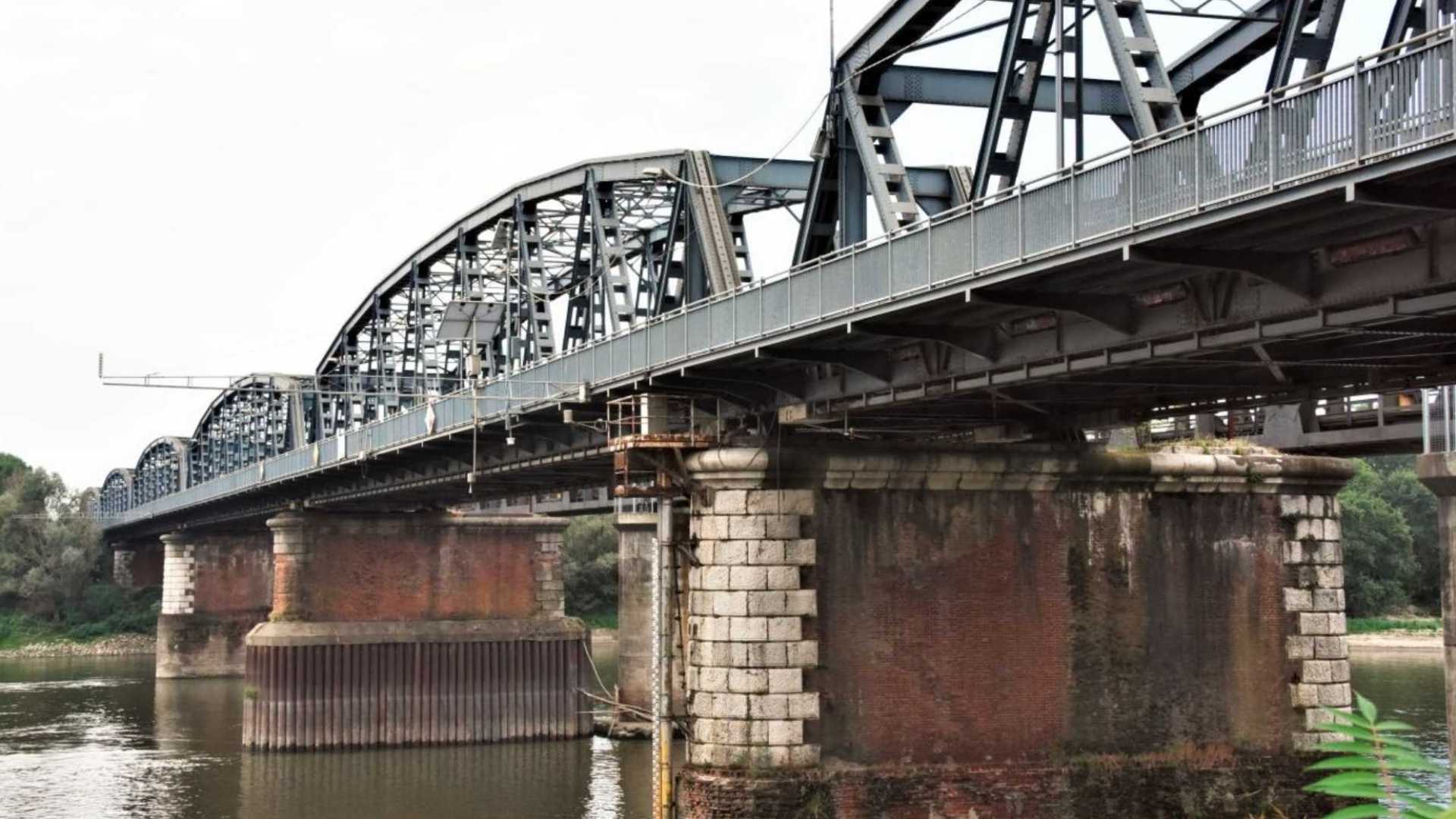 Ponte sul Po di Castelvetro