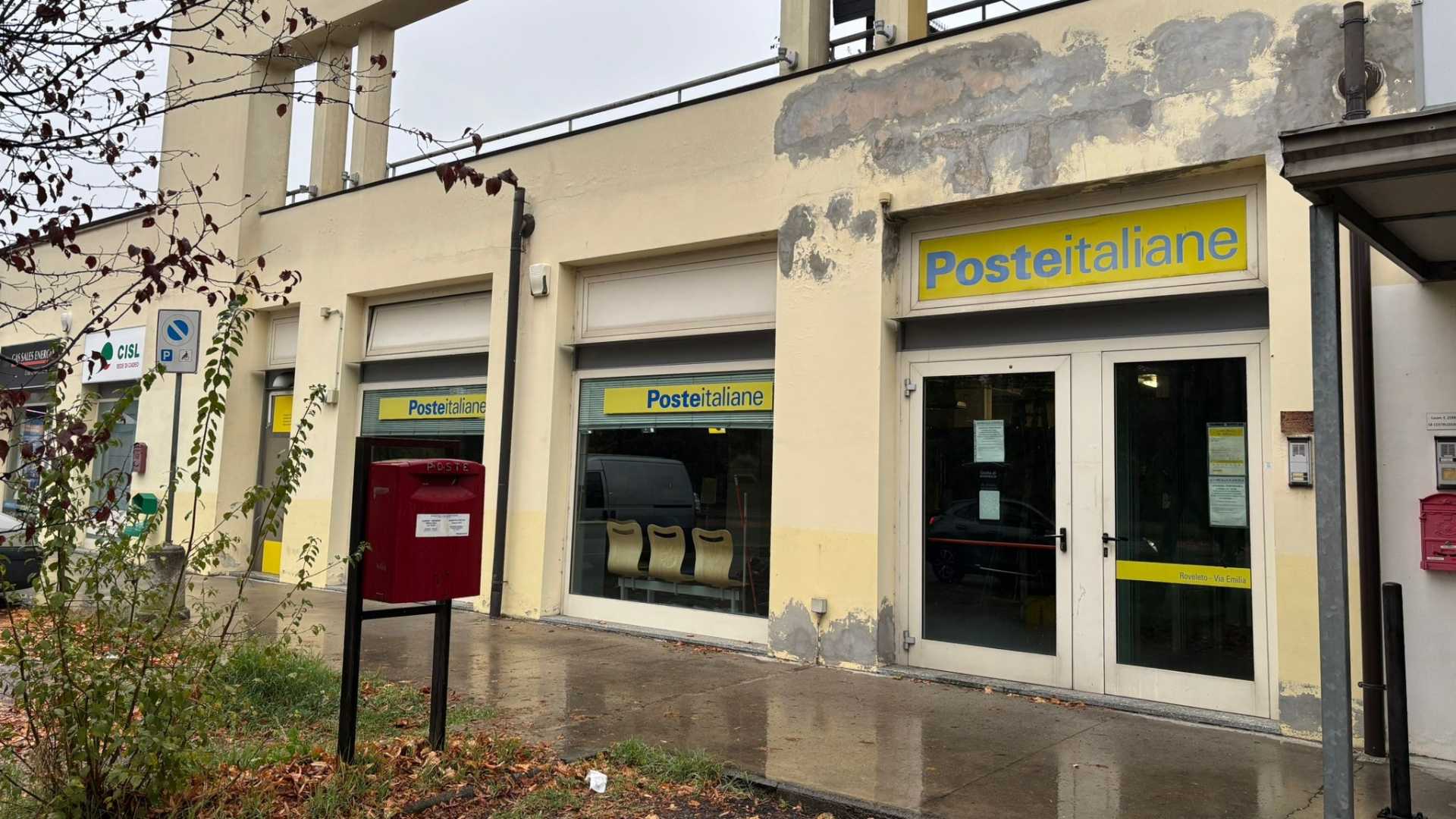 Poste di Cadeo, lavori ancora in corso: la riapertura slitta all'11 giugno