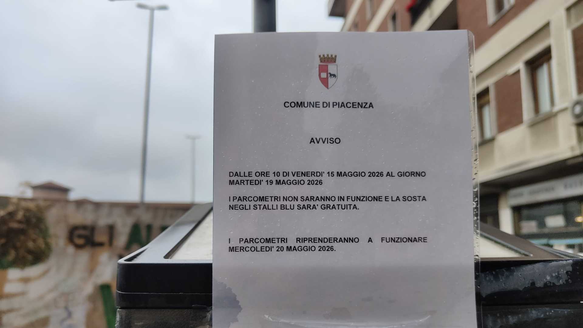 Riprogrammazione dei parcometri, strisce blu gratuite fino al 19 maggio