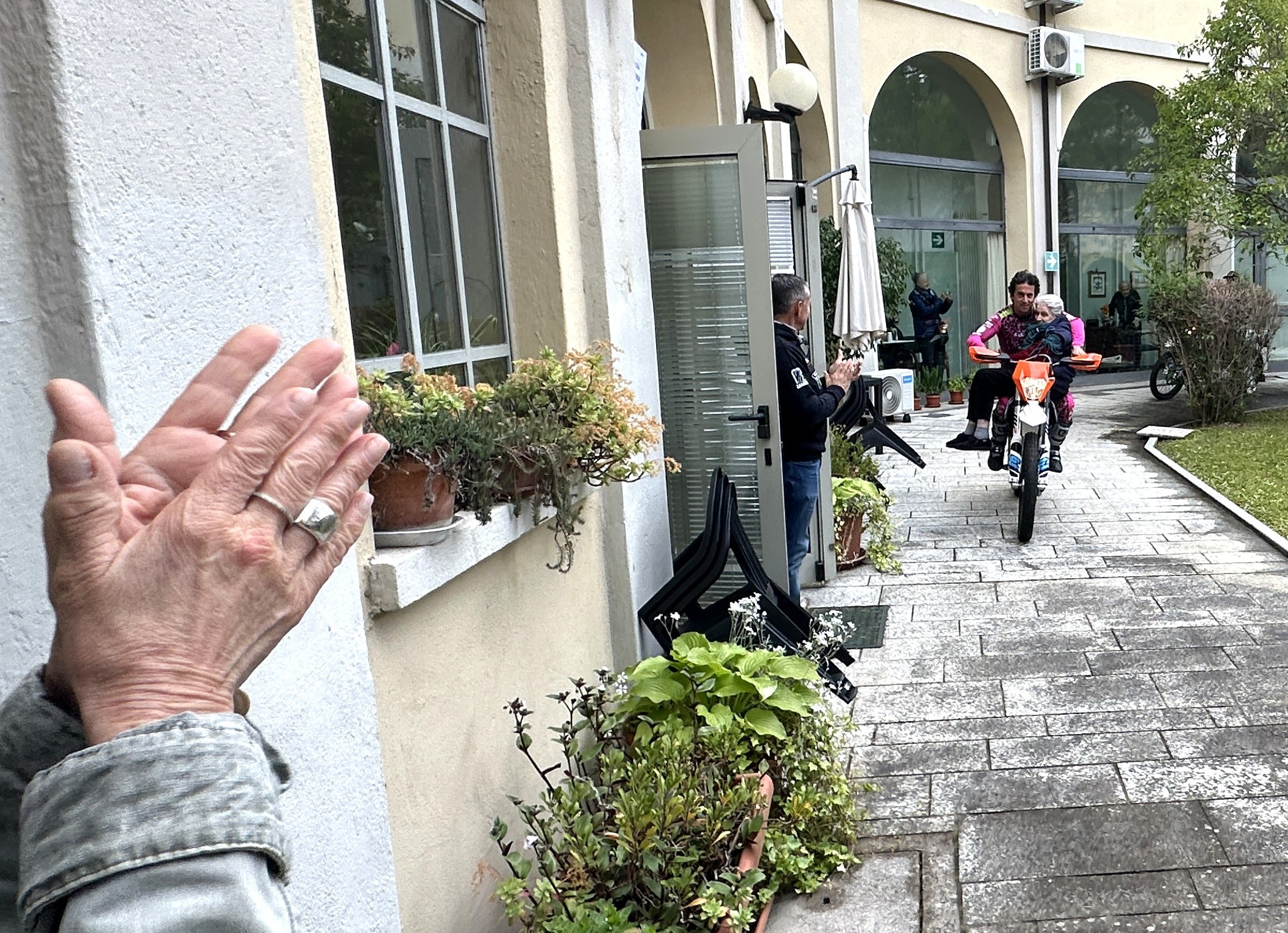 BOBBIO ANZIANI IN MOTO CON VANNI ODDERA