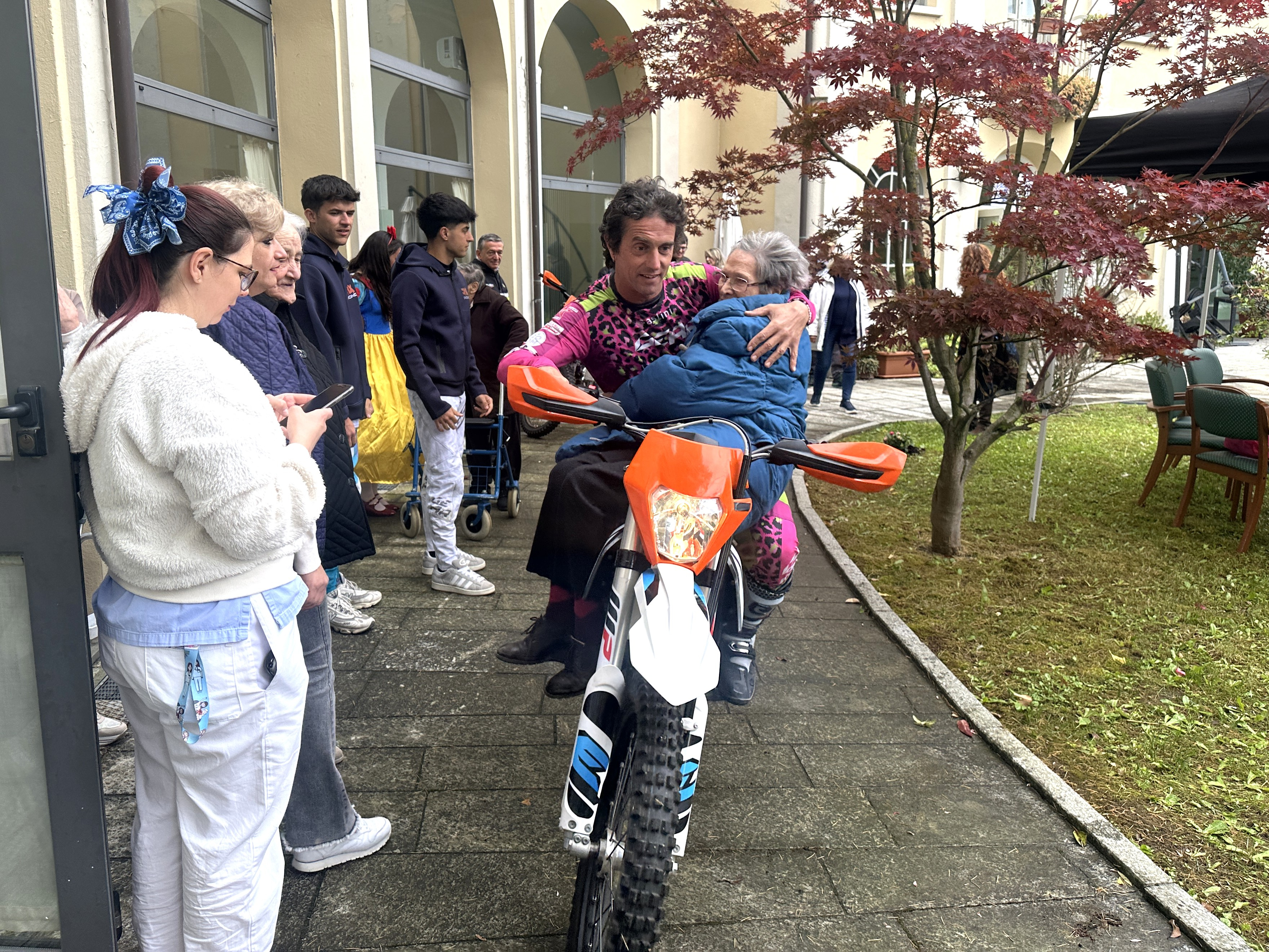 BOBBIO ANZIANI IN MOTO CON VANNI ODDERA