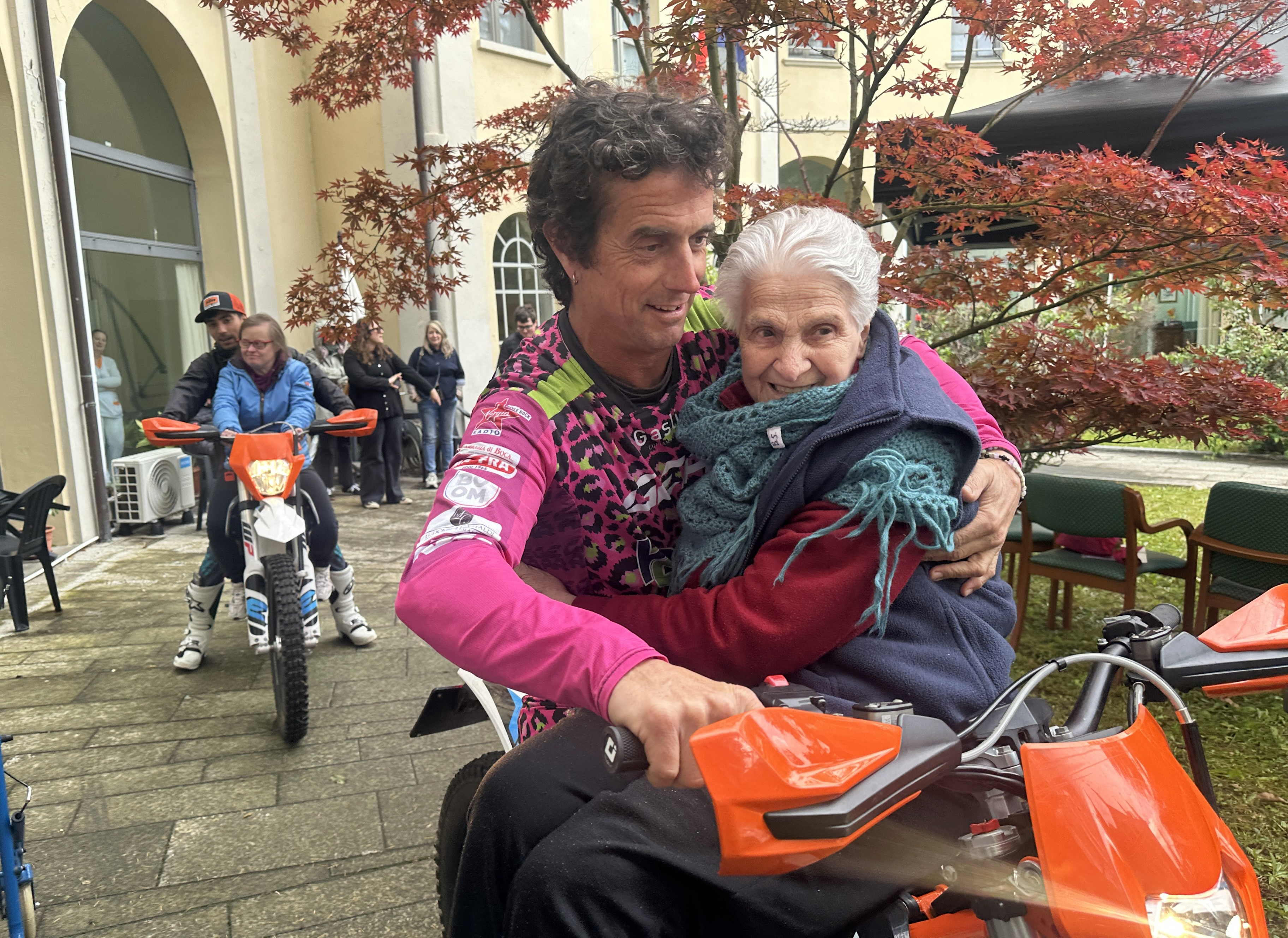 BOBBIO ANZIANI IN MOTO CON VANNI ODDERA