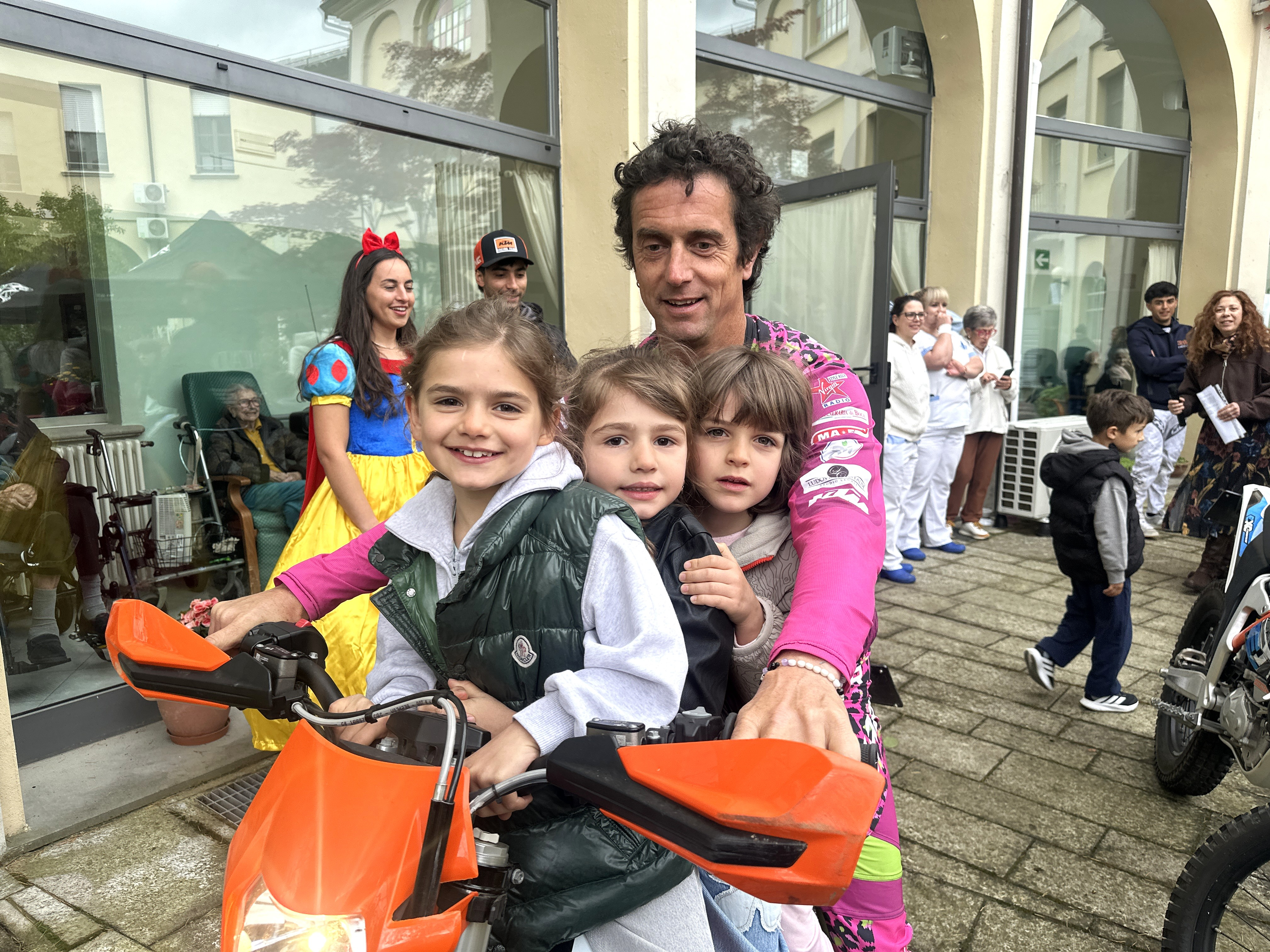 BOBBIO ANZIANI IN MOTO CON VANNI ODDERA