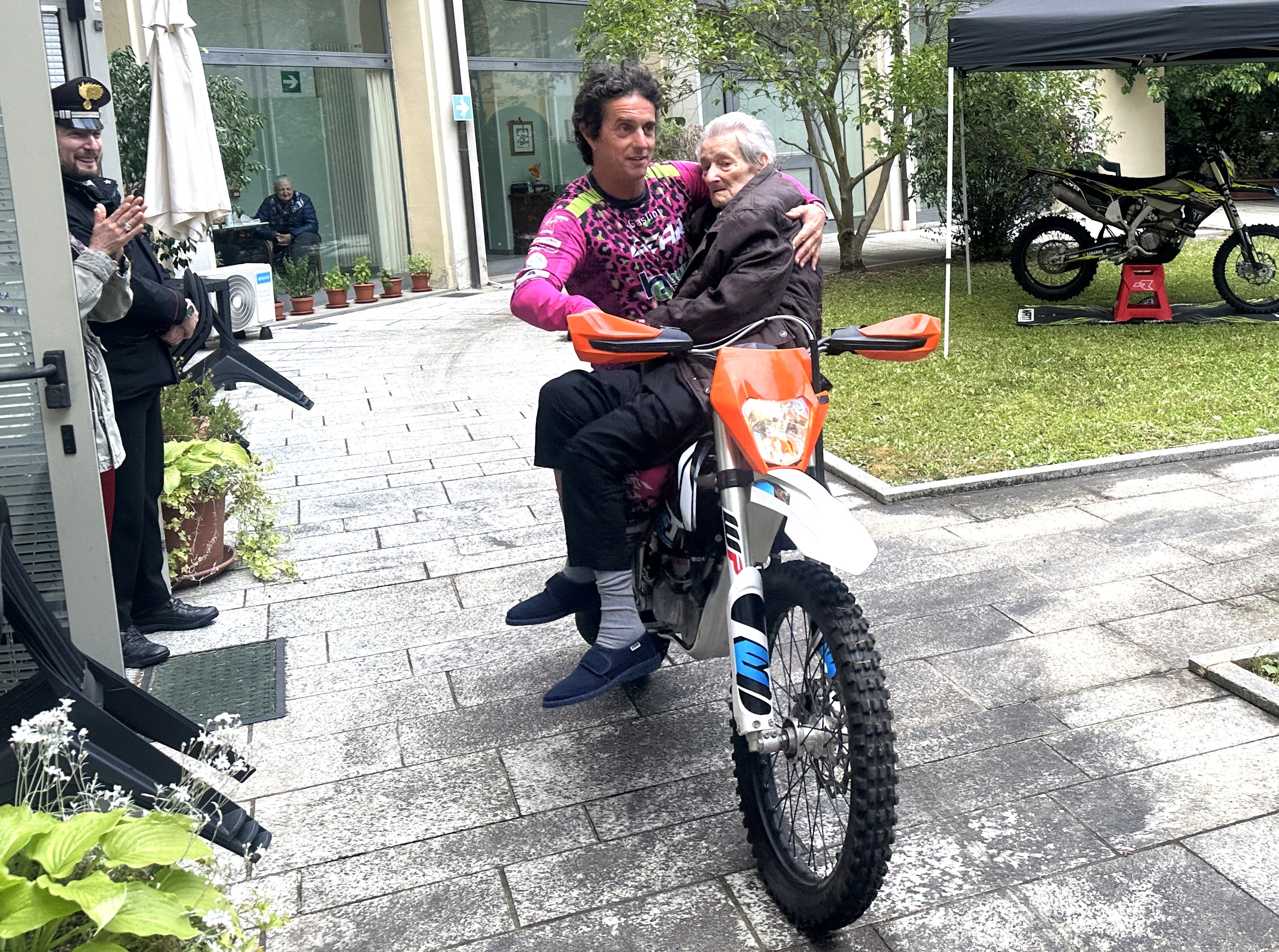 BOBBIO ANZIANI IN MOTO CON VANNI ODDERA
