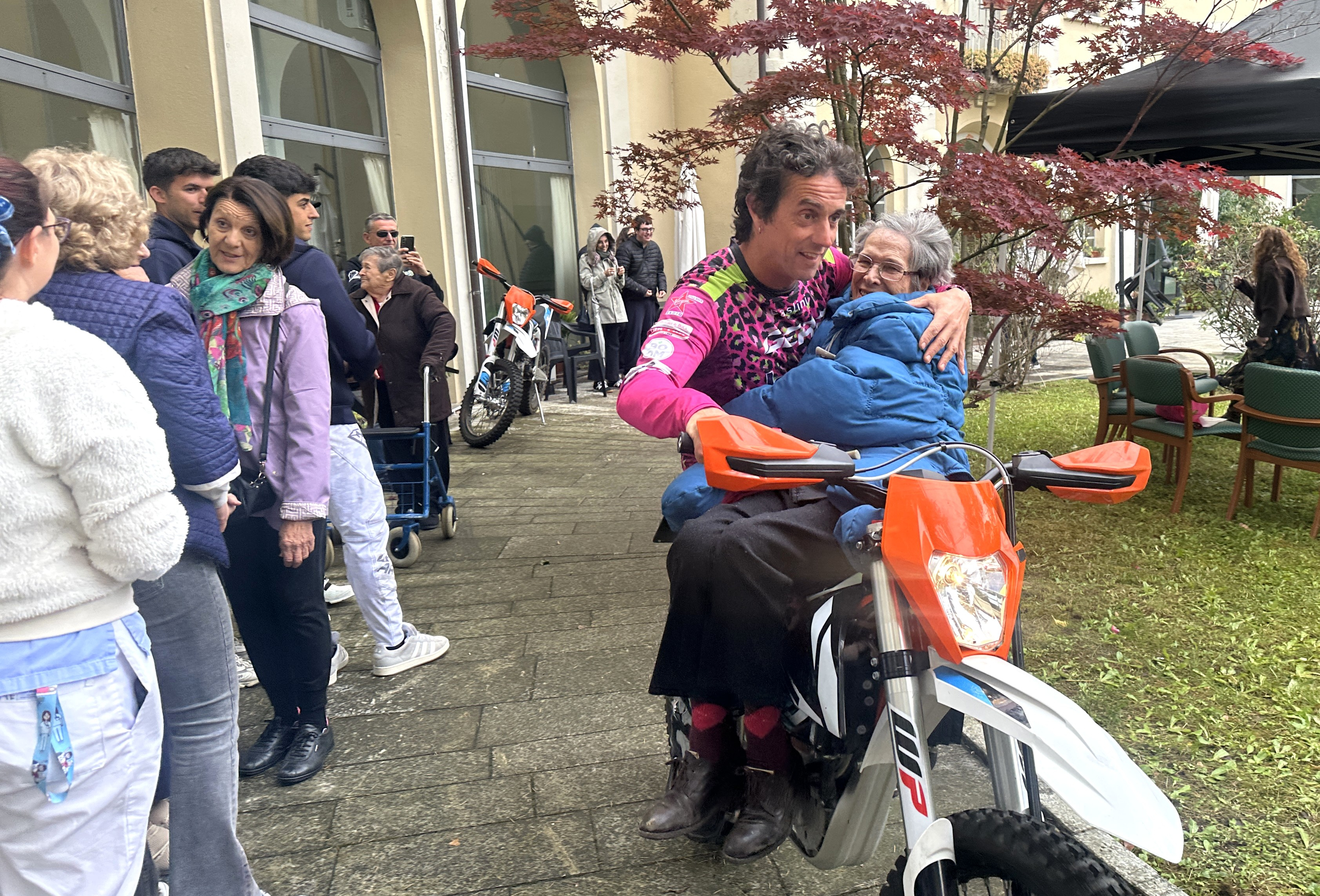 BOBBIO ANZIANI IN MOTO CON VANNI ODDERA