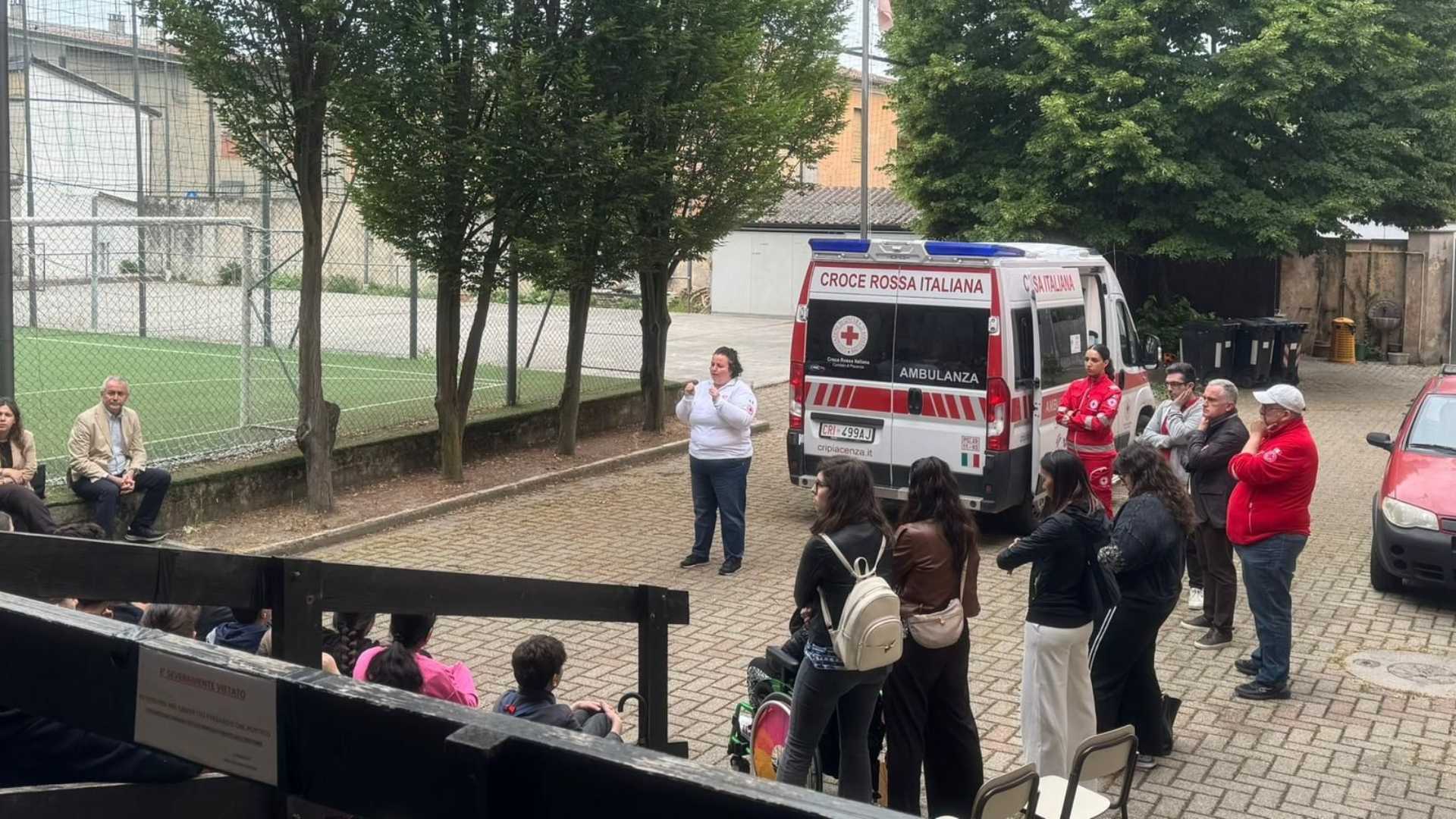Prevenzione, sicurezza e solidarietà: Croce rossa alla primaria di Borgonovo