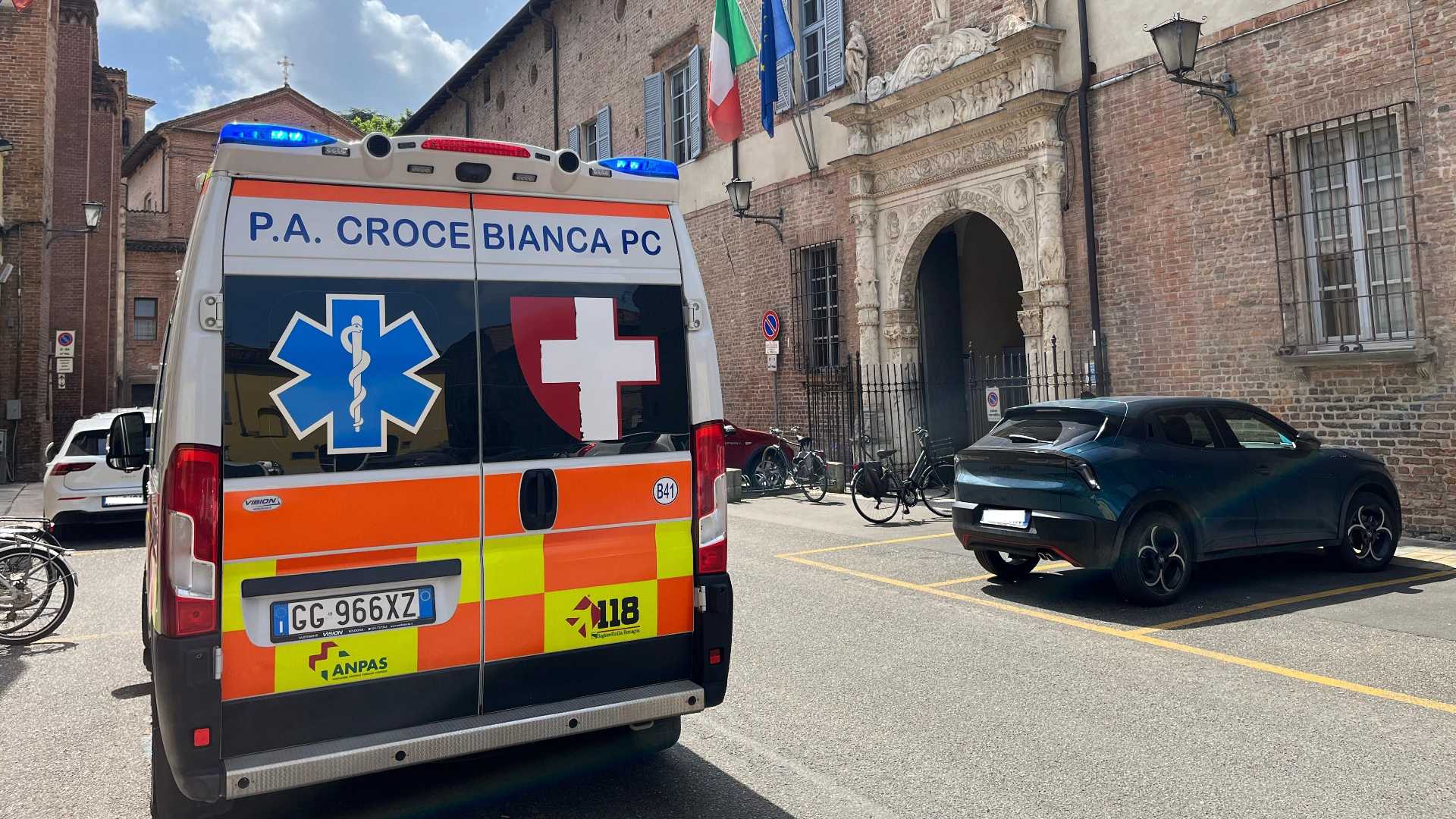 Malore in tribunale, imputata si sente male durante il processo