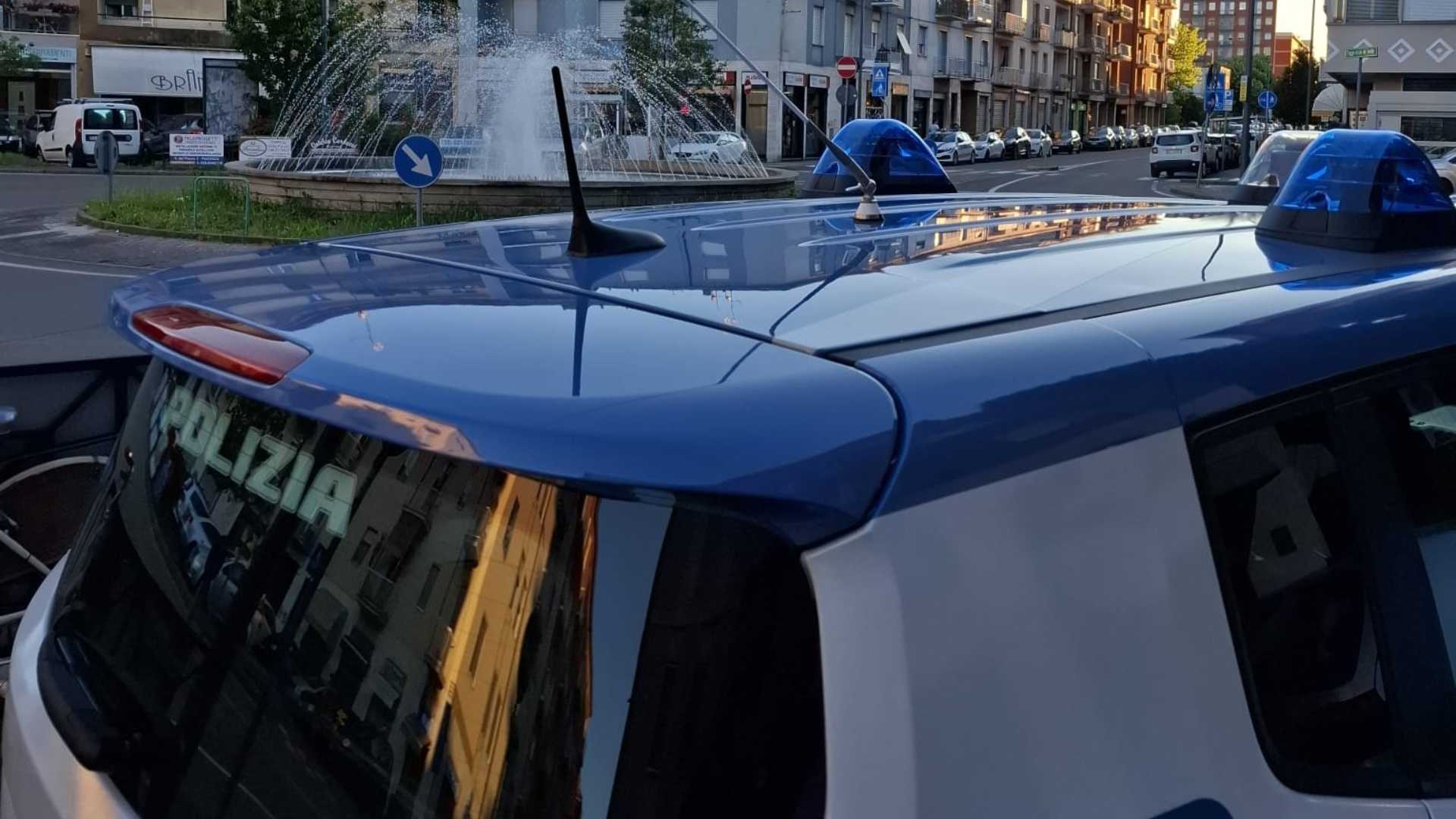 Tenta di rubare al supermarket e aggredisce la guardia, arrestato