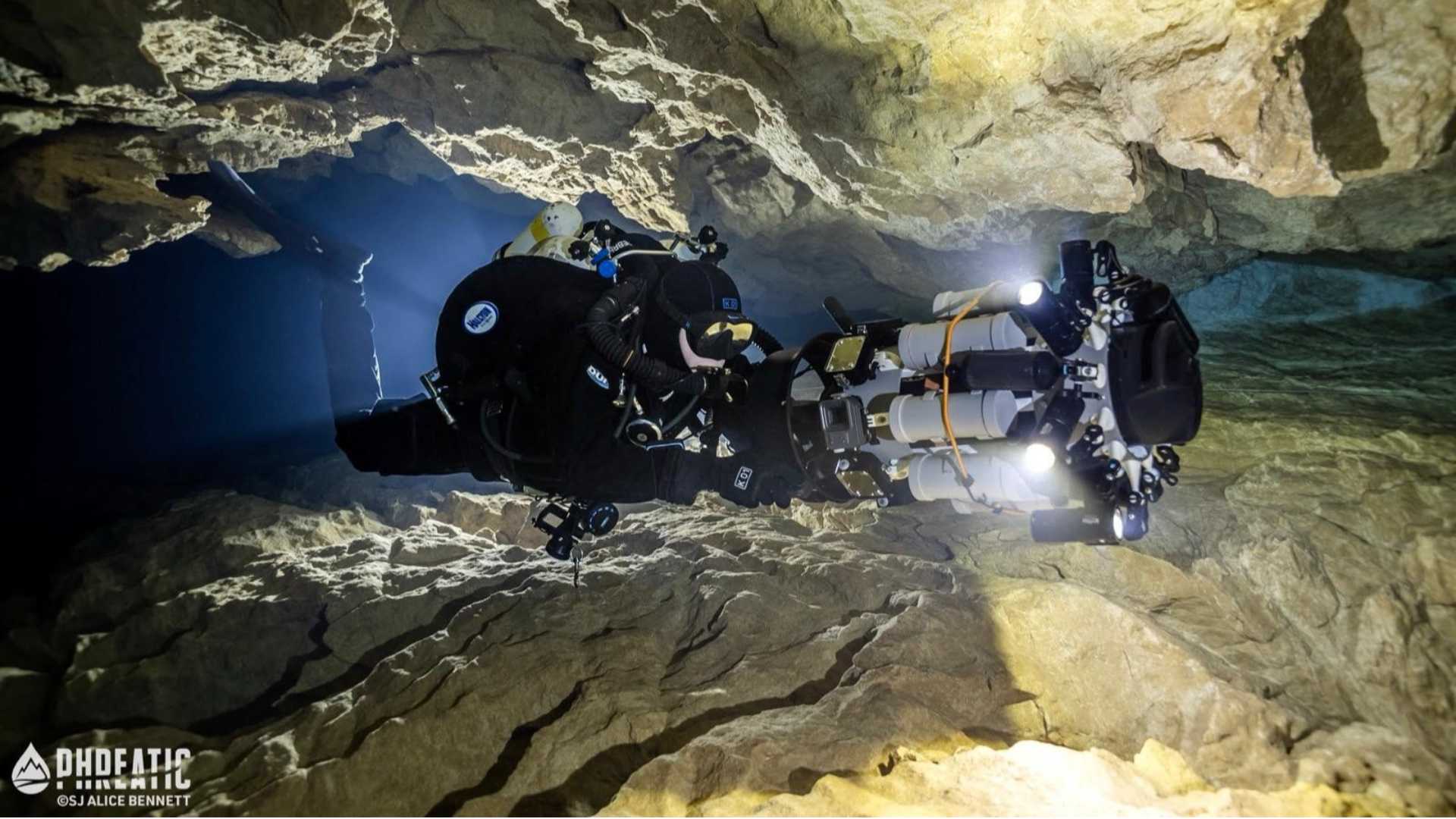 Lo speleosubacqueo: «Là sotto la testa conta più di tutto»