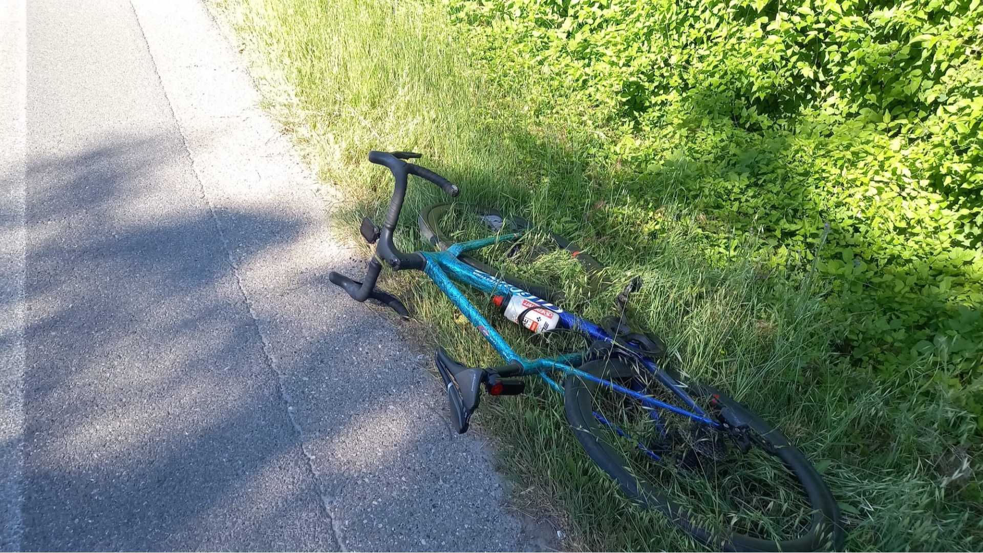 Bicicletta nel fosso a Ponte Vangaro