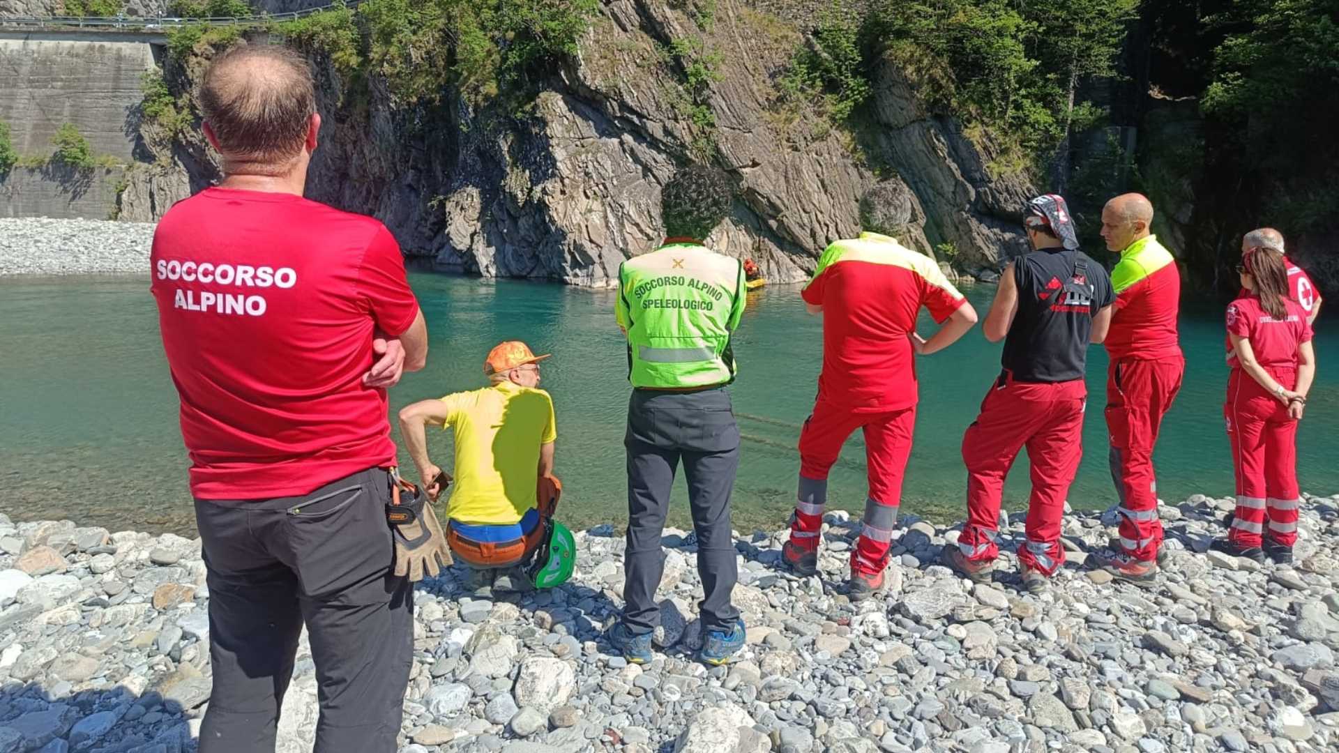 Tragedia nel Trebbia, 40enne muore dopo un tuffo a Marsaglia