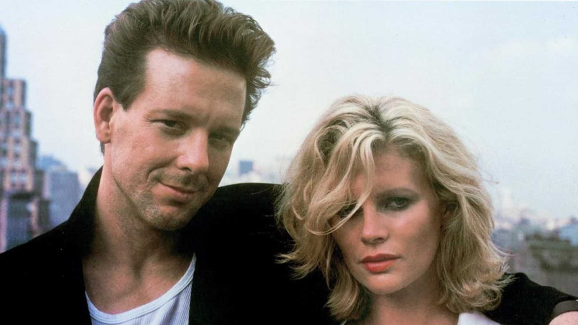 Mickey Rourke e Kim Basinger in “9 settimane e ½” uscito nelle sale nel 1986