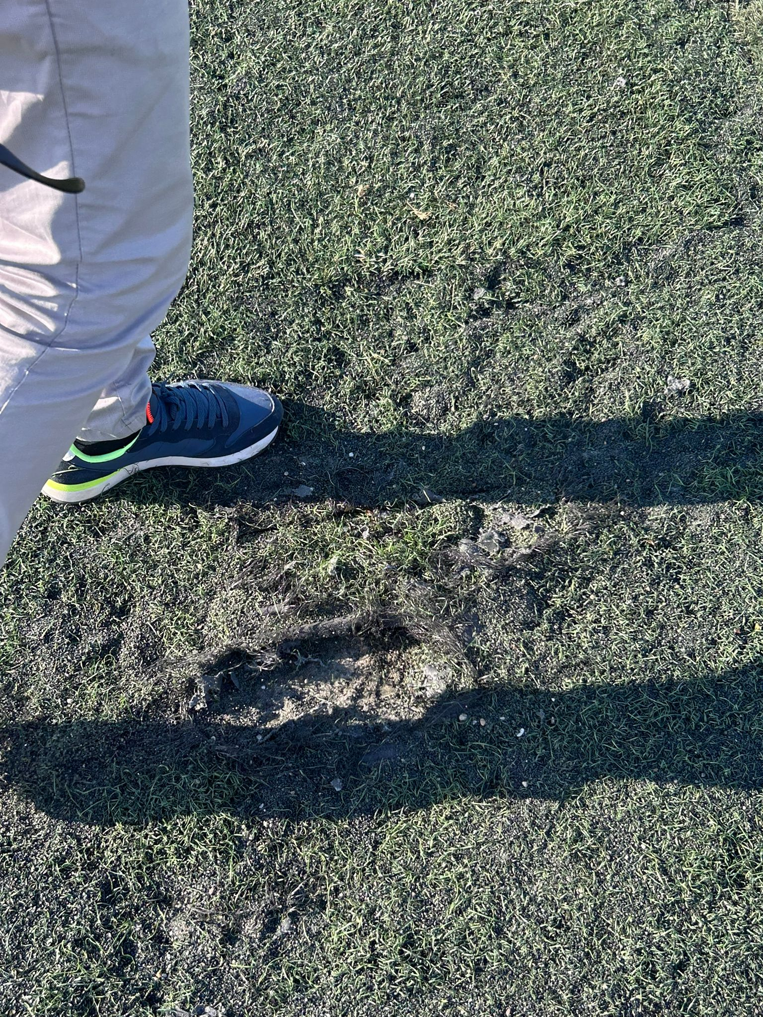 Le buche presenti sul campo sintetico di Centocelle di domenica scorsa