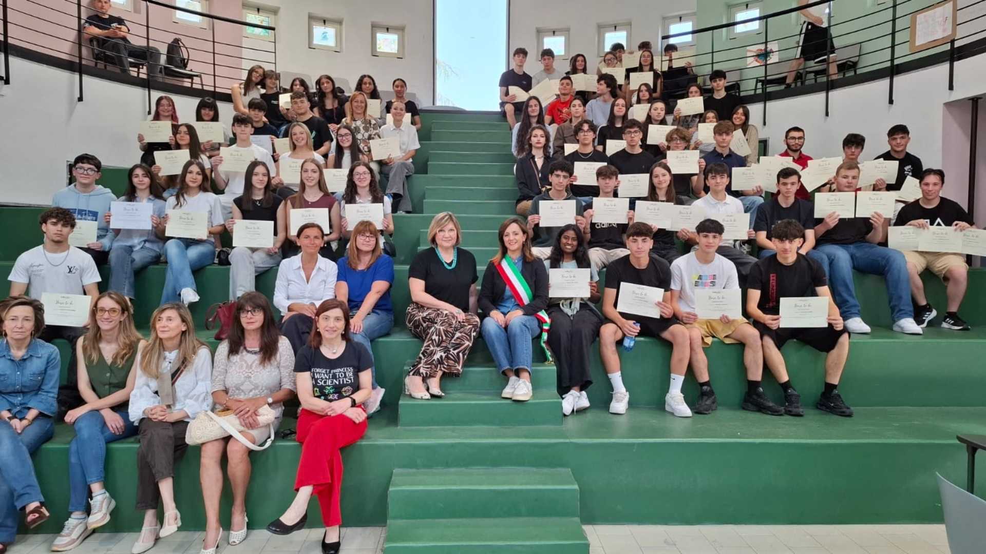 Premiati i "bravissimi" del polo superiore Volta