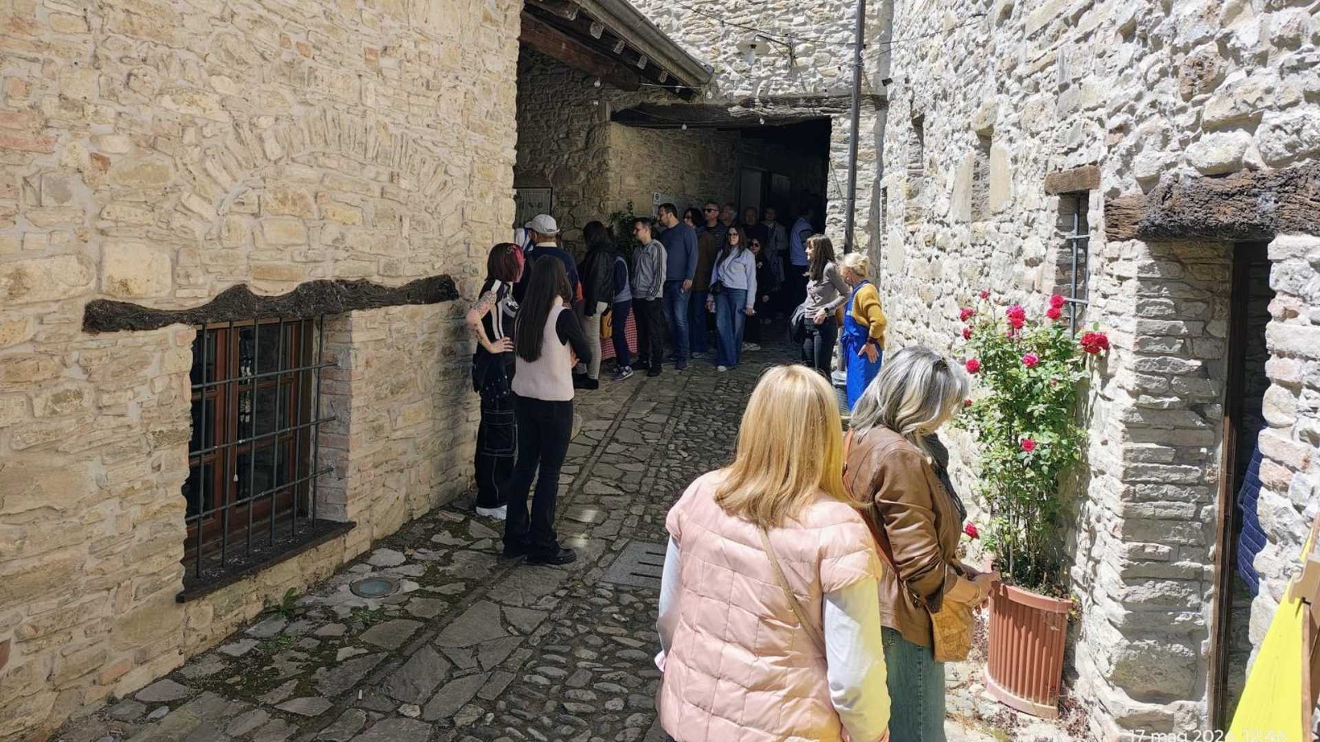 Fascino senza tempo, decine di visitatori a Borgo Mulino Lentino