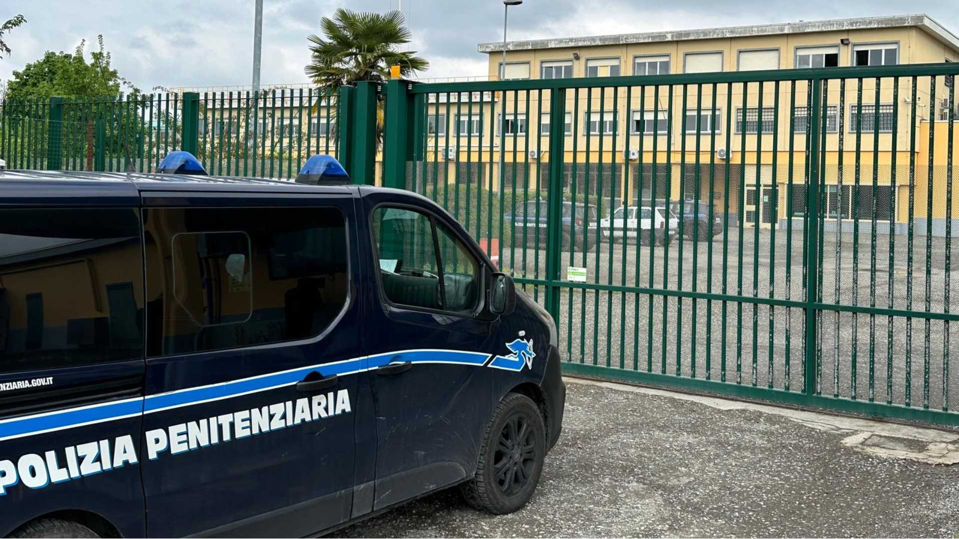 Sullo sfondo la Casa Circondariale di Piacenza