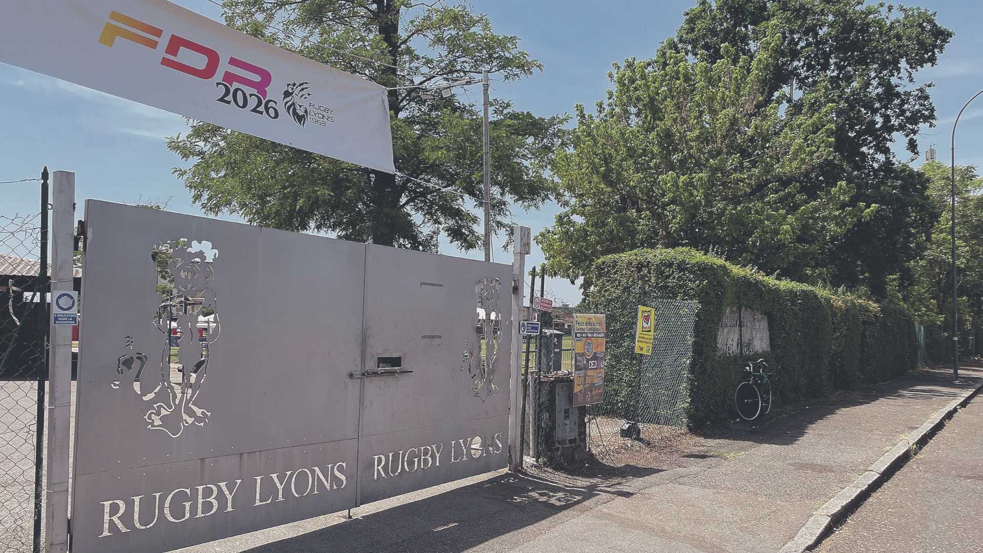 L’ingresso della festa del rugby tra via Boselli e Corso Europa