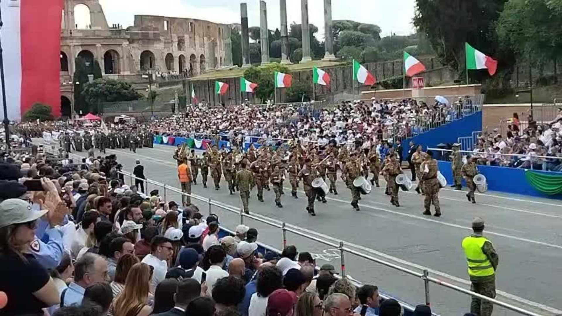 Da Piacenza a Roma per la parata della Repubblica (Video)
