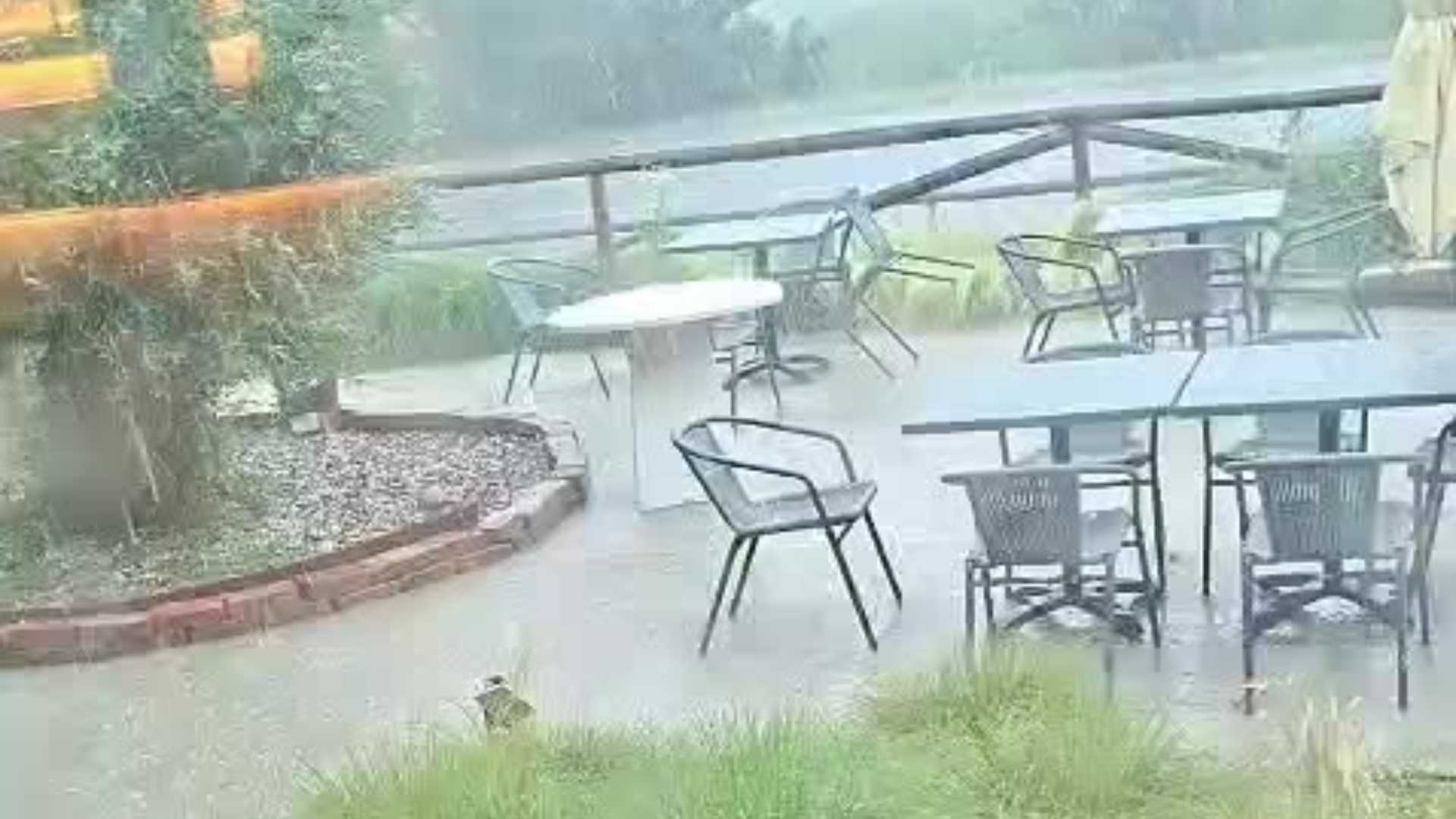 Maltempo con vento e grandine in tutta la provincia: video e foto