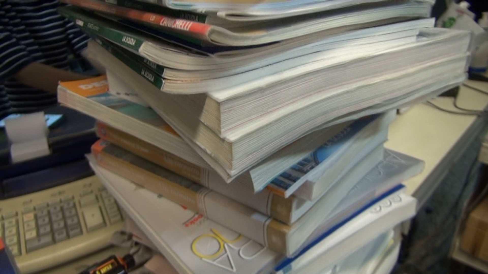 Rincari dei libri scolastici, quanto costano alle famiglie piacentine