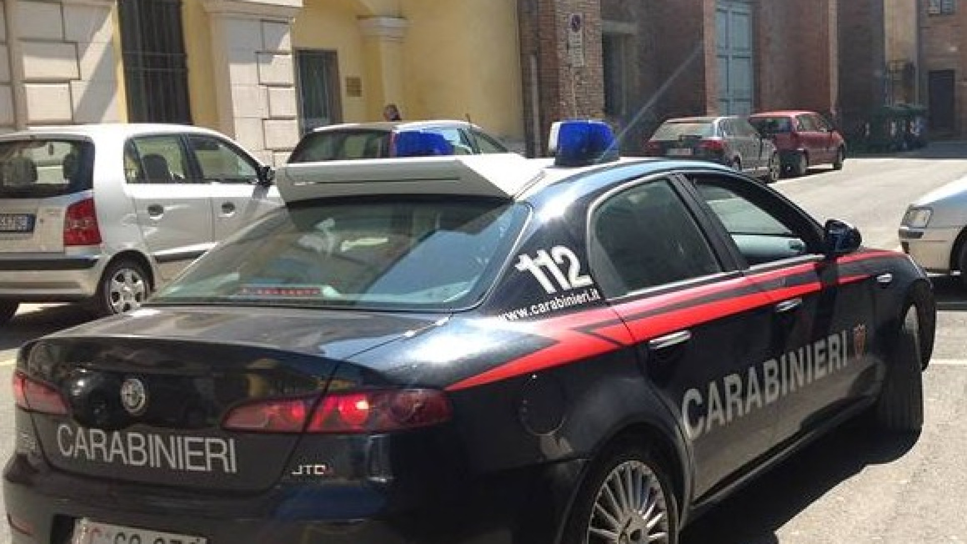 Domiciliari agli agenti arrestati, udienza a Bologna per il ricorso della Procura