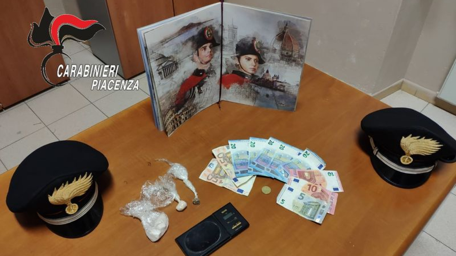 Aveva droga e soldi: 21enne arrestato dai carabinieri. In due giorni tre denunce