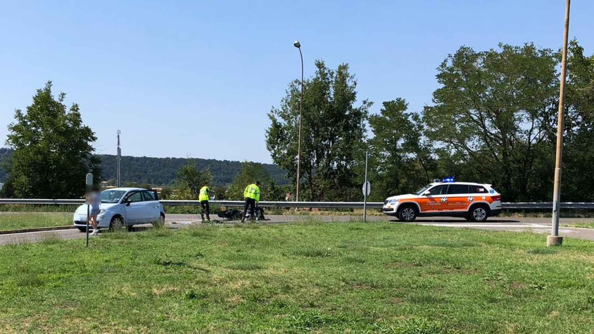 Auto contro moto a Diara di Rivergaro: ferito lieve trasportato in ospedale