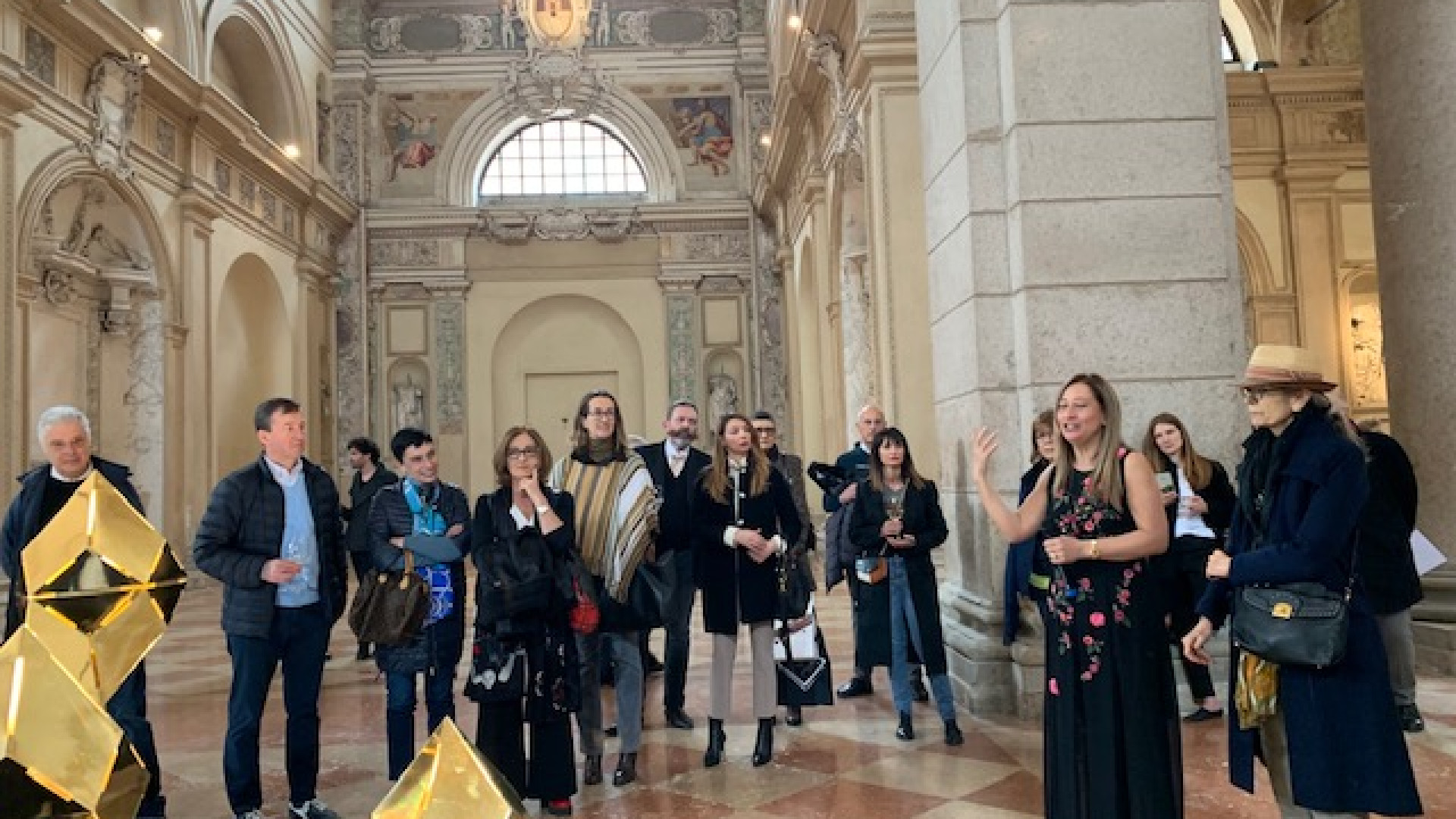 Volumnia rende omaggio alla designer Gabriella Crespi. Inaugurata la mostra