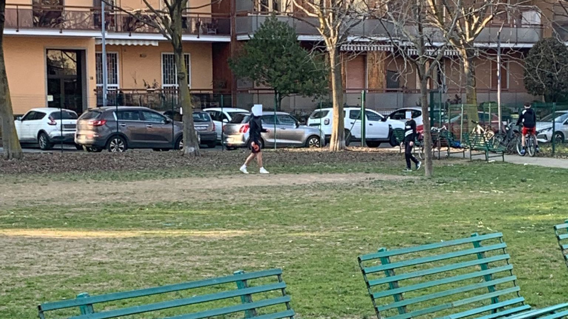 Verde pubblico, via libera alle nuove linee guida. Pd: "Più spazi per il calcio libero"