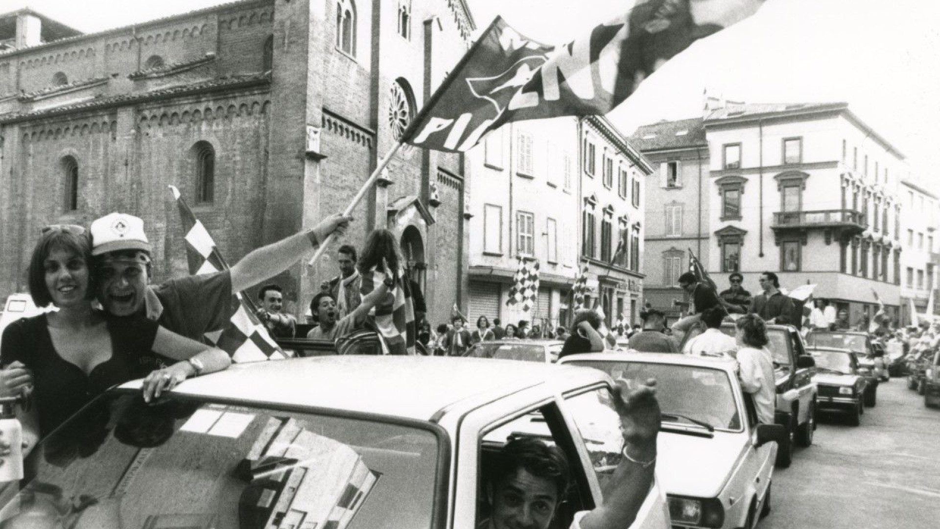 "Gli anni 90 e la favola di una provincia in serie A" nel podcast "140 anni di Libertà"
