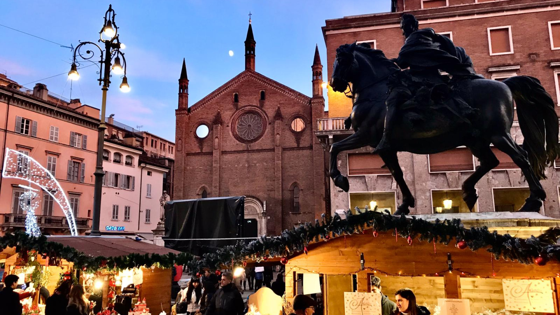 Oggi è l’Immacolata Concezione: domenica di eventi per celebrare la magia del Natale
