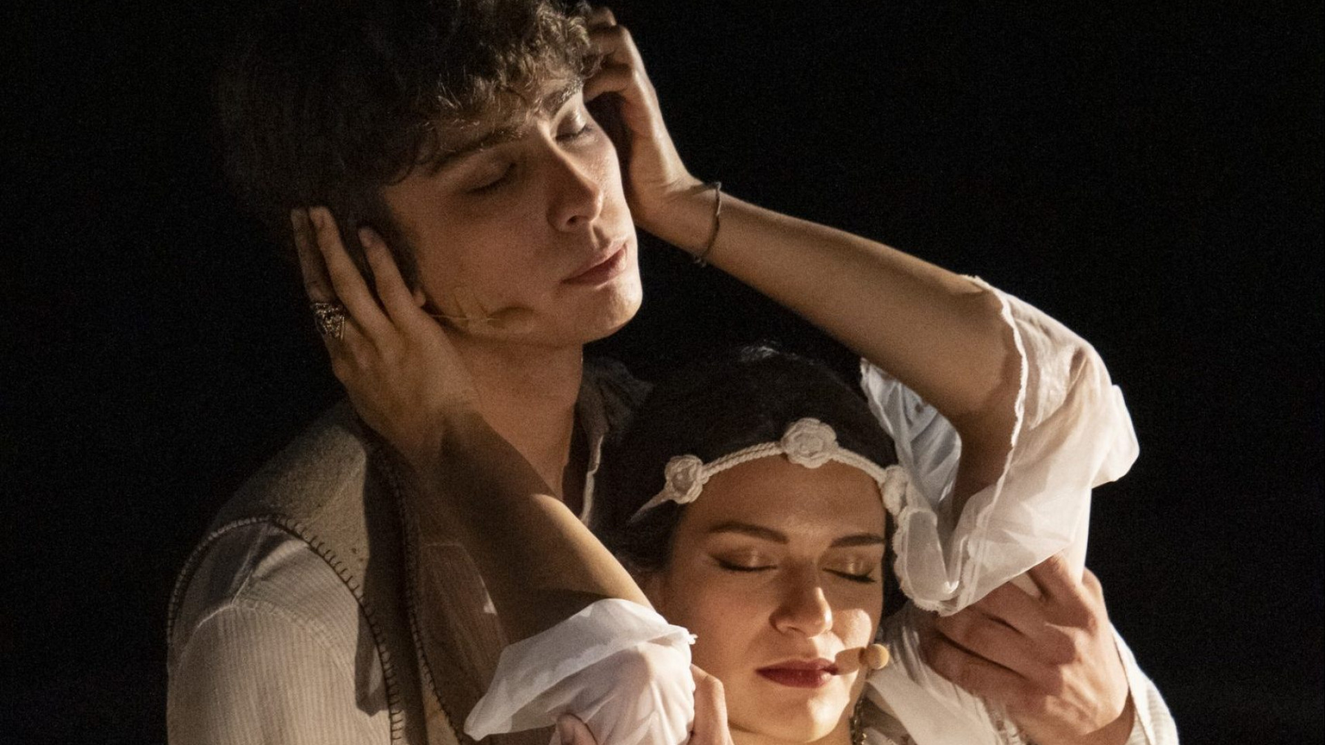 Festival di Teatro antico di Veleia, sold out lo spettacolo "Anchise" di César Brie