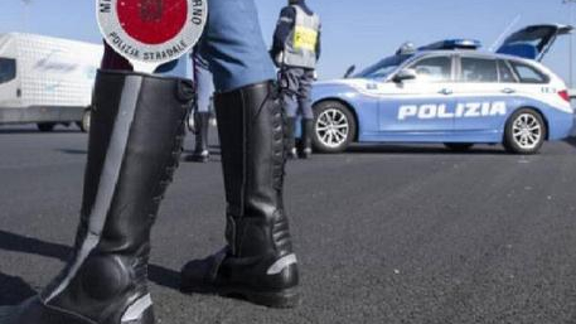 In un mese 118 incidenti, 641 violazioni dei limiti della velocità e 33 patenti ritirate