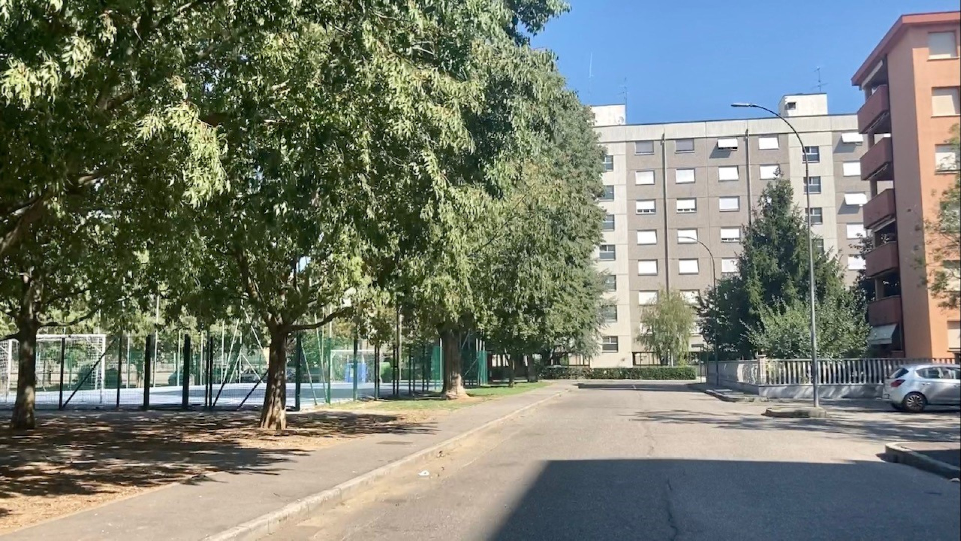 Farnesiana, nastro adesivo sulle porte e case svaligiate: "Servono più telecamere"