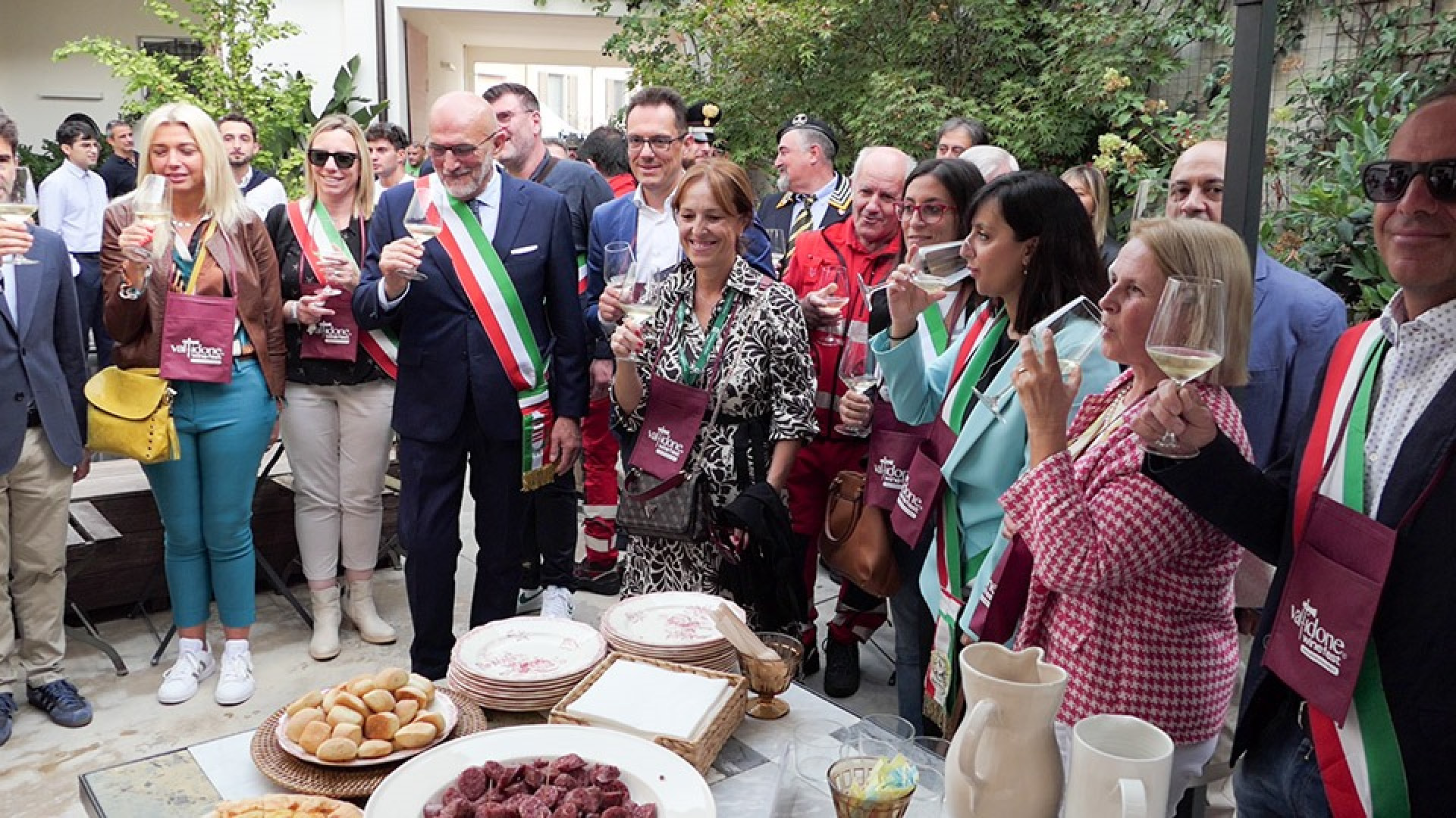 Valtidone wine fest e sagra del patrono San Maurizio: folla a Pianello