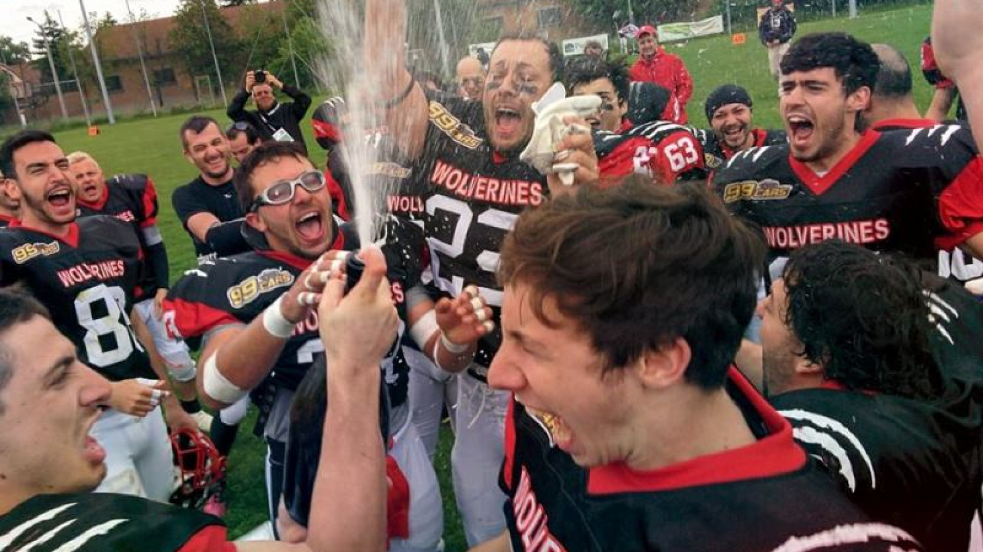 Football americano, Wolverines da urlo: Arona spazzata via, ora i play off. Le foto