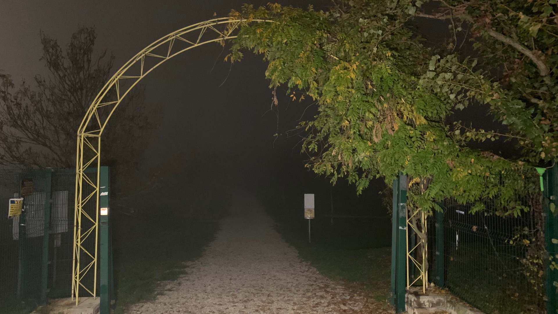 Parco di Montecucco al buio: "Dalle 17 non si vede nulla, servono lampioni"