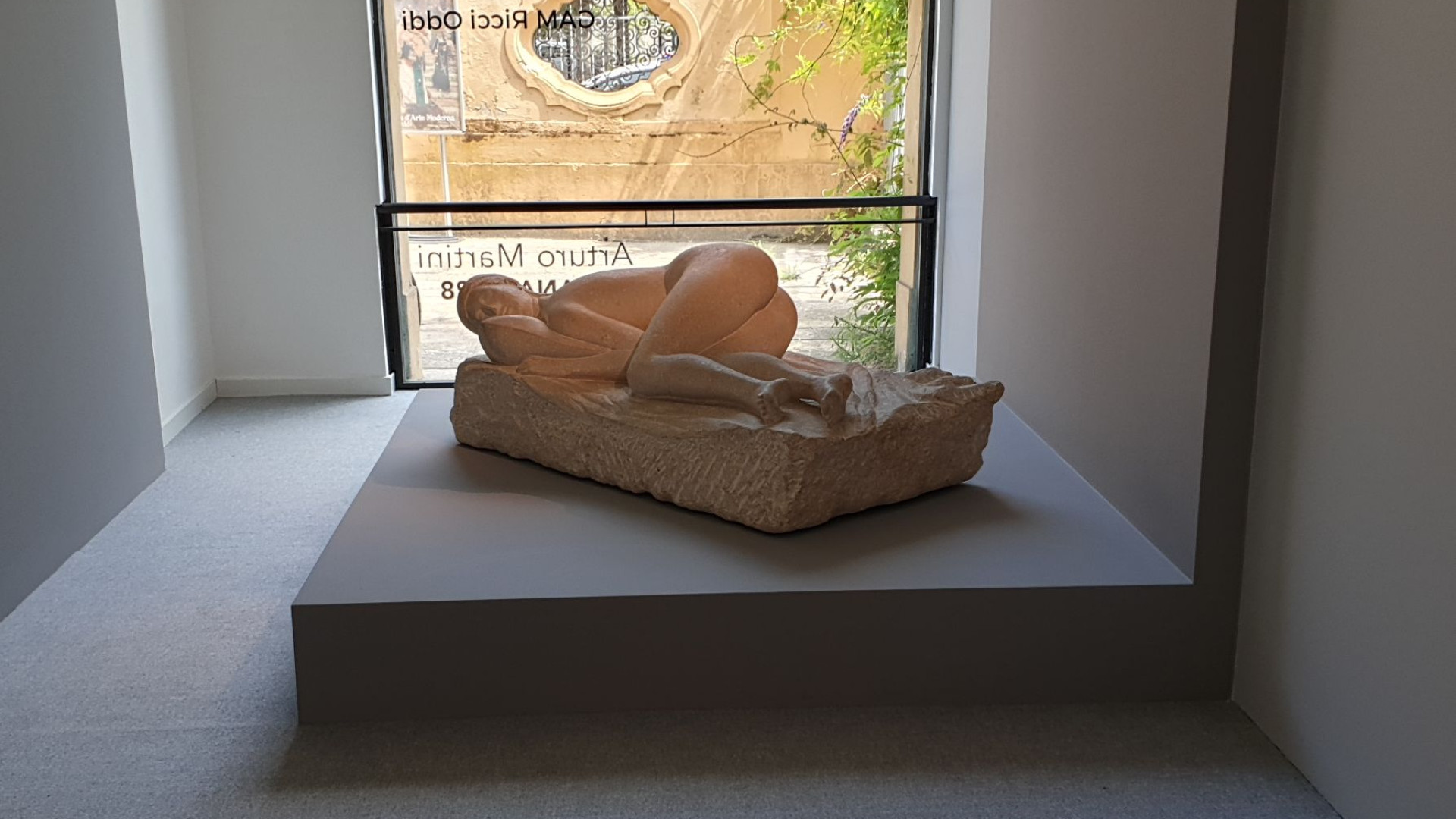 La celebre scultura "Pisana" conquista la Ricci Oddi: esposta in vetrina